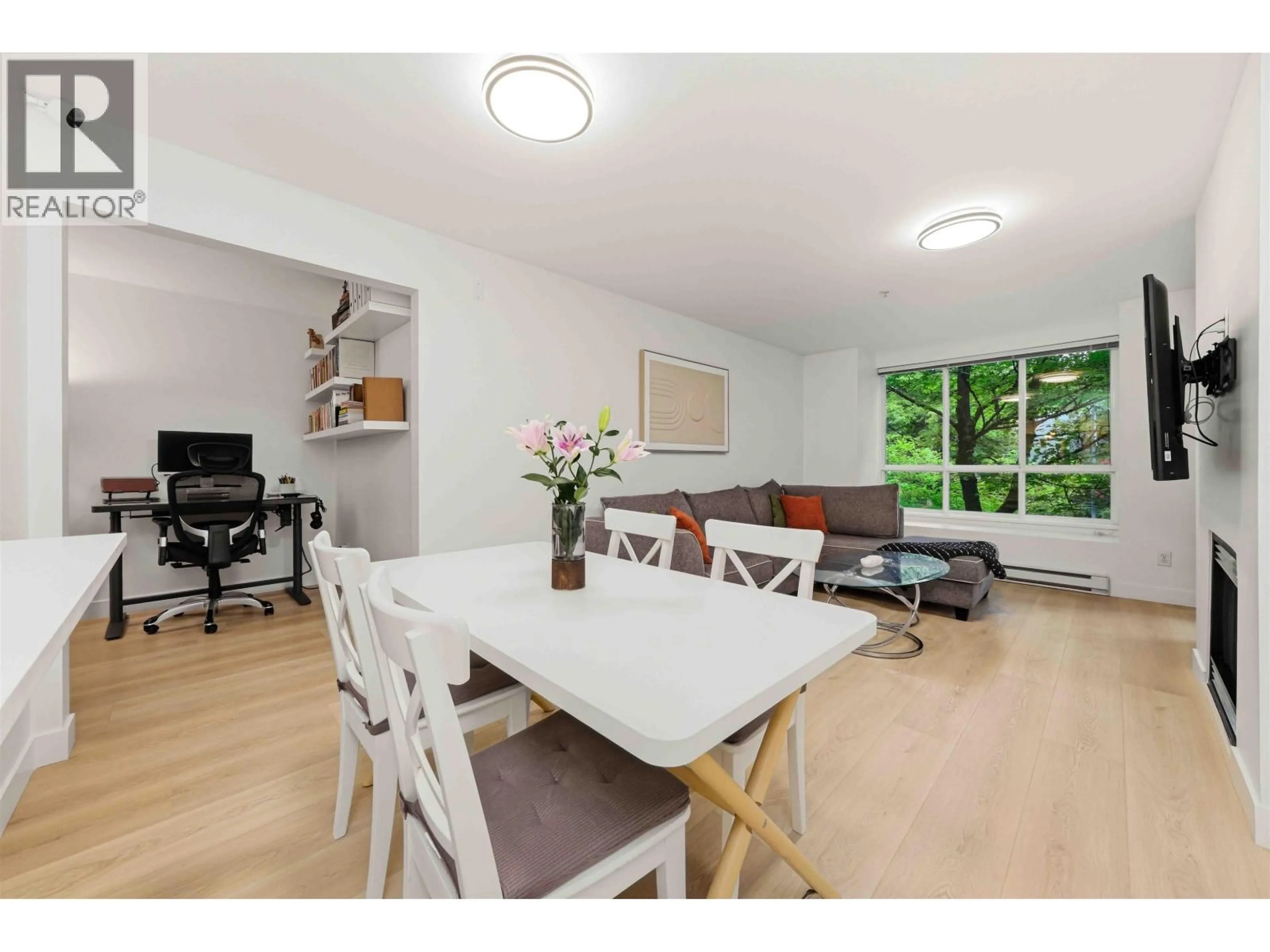 Unknown for 201 - 1111 LYNN VALLEY ROAD, North Vancouver British Columbia V7J3V4
