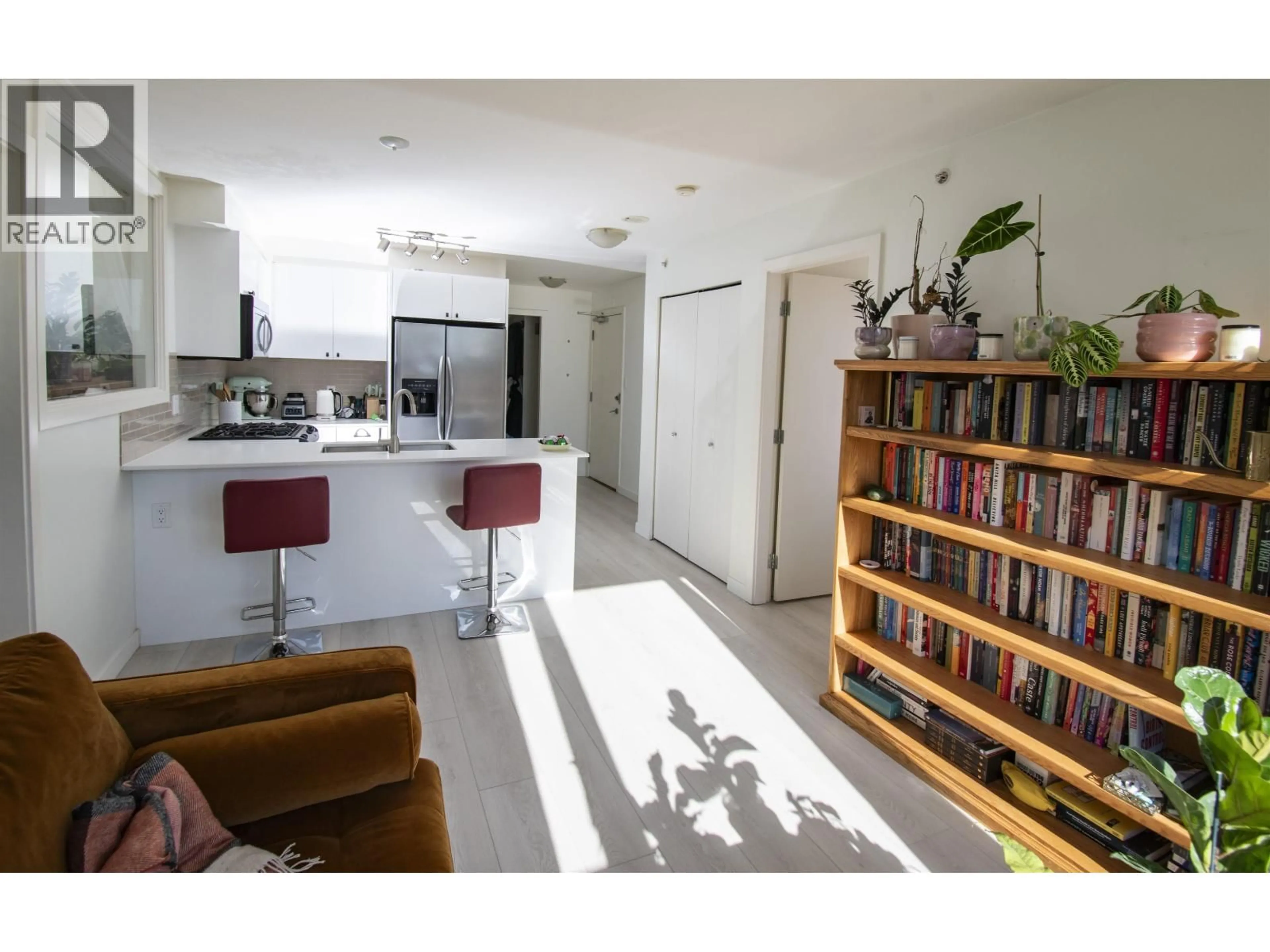 Open concept kitchen, unknown for 204 - 2483 SPRUCE STREET, Vancouver British Columbia V6H4J2