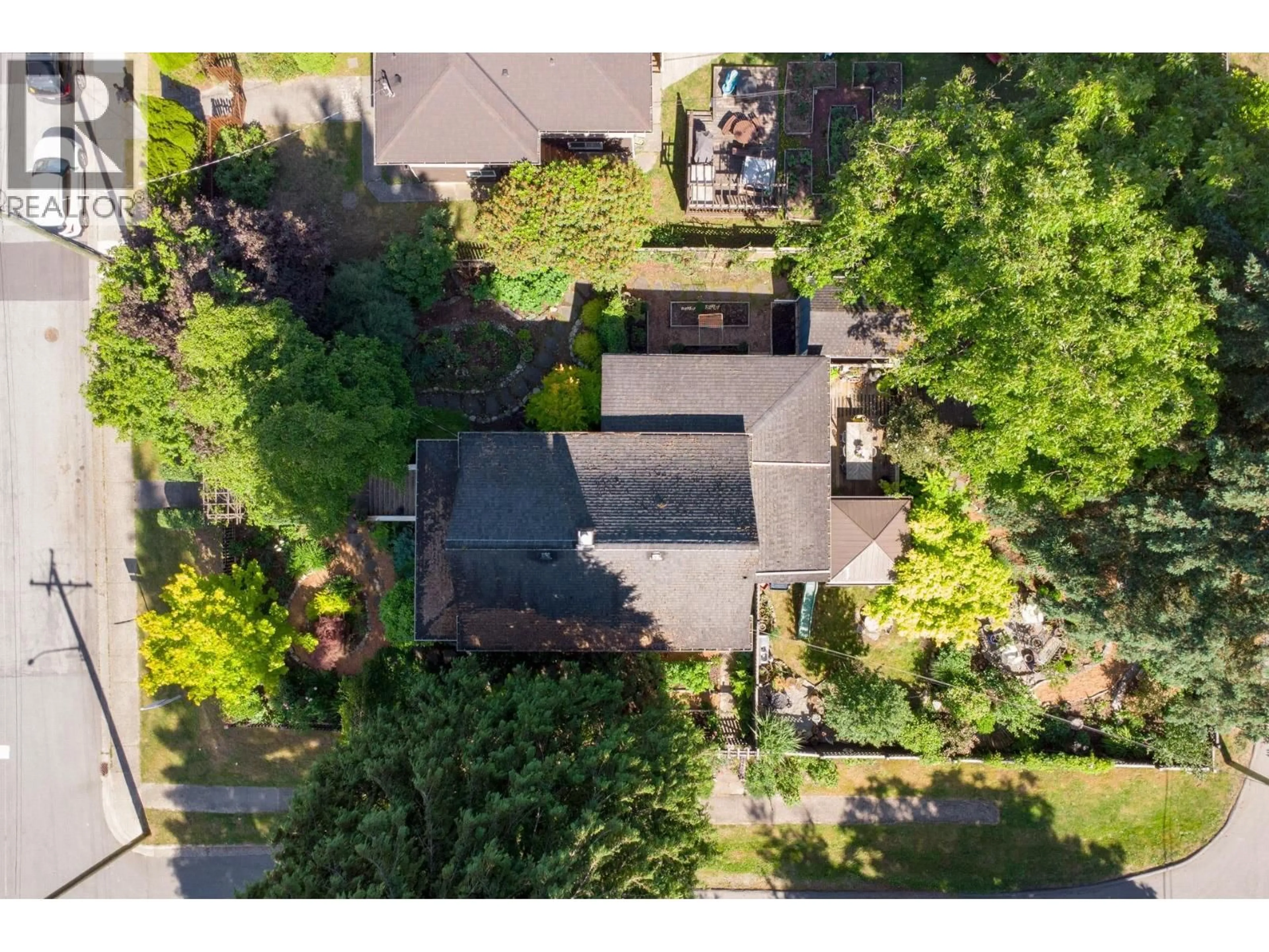 A pic from outside/outdoor area/front of a property/back of a property/a pic from drone, street for 2201 ST GEORGE STREET, Port Moody British Columbia V3H2G1