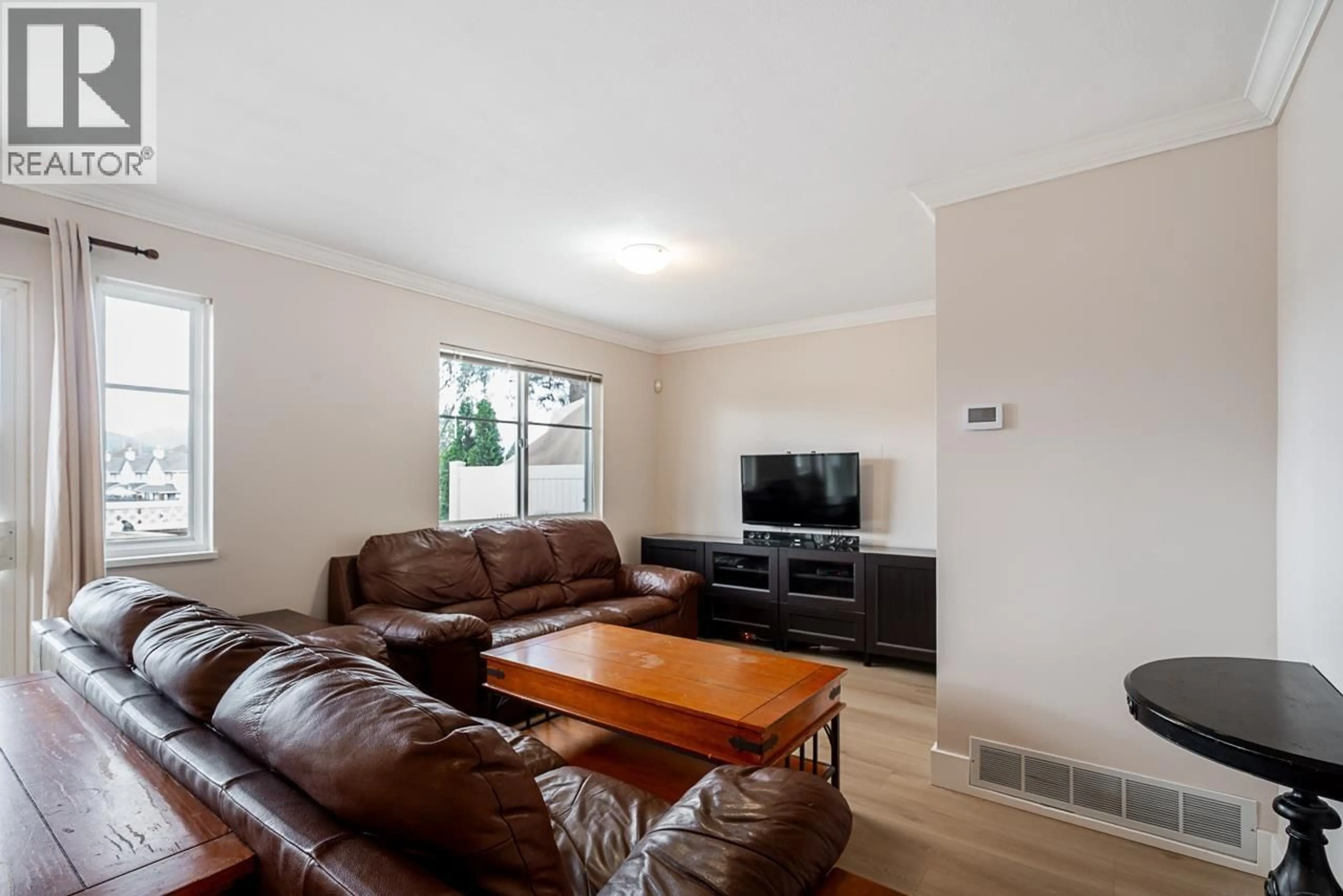 Living room with furniture, unknown for 24 - 11870 232 STREET, Maple Ridge British Columbia V2X6S9