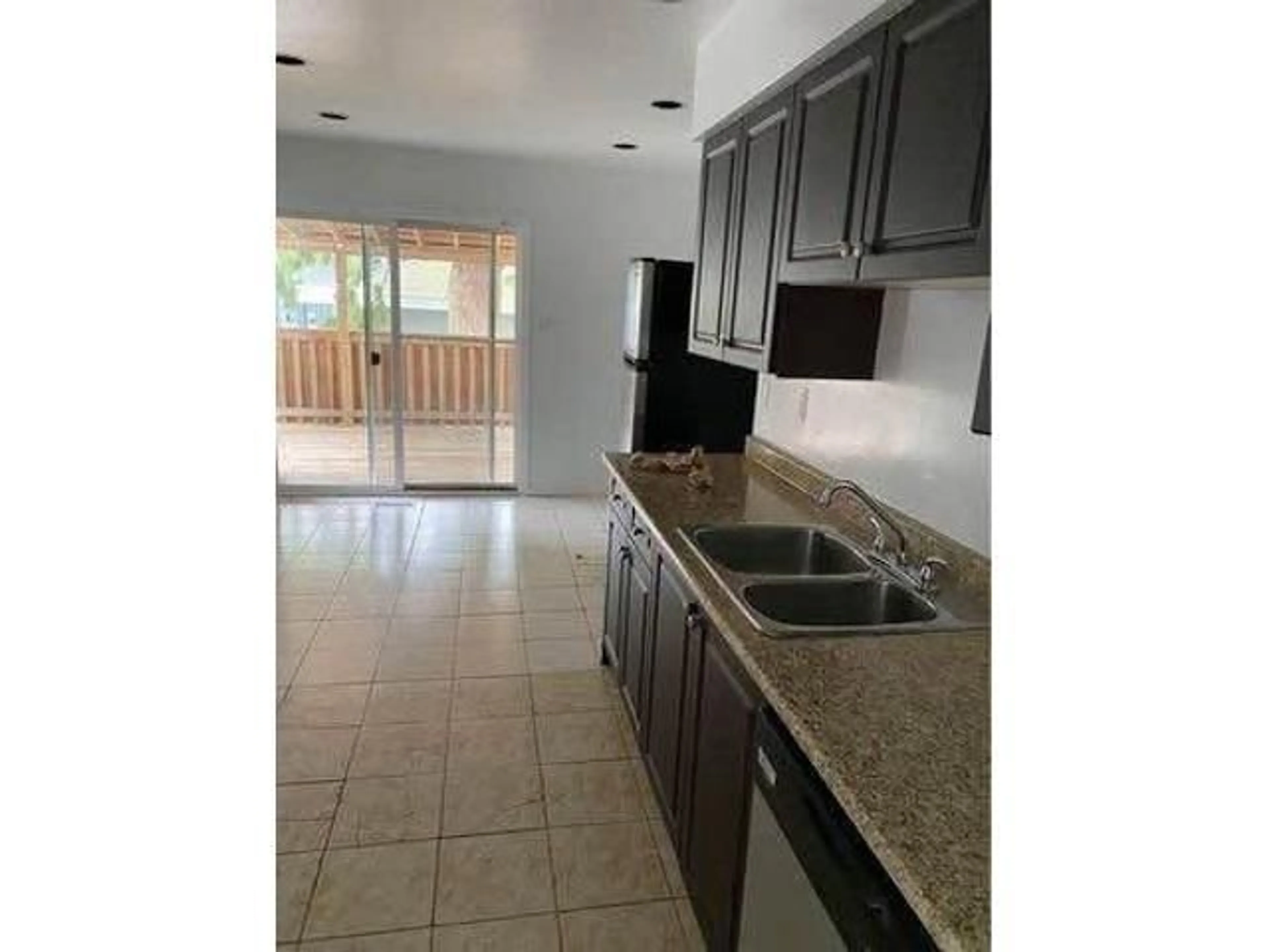 Unknown for 14860 89 AVENUE, Surrey British Columbia V3R7C4