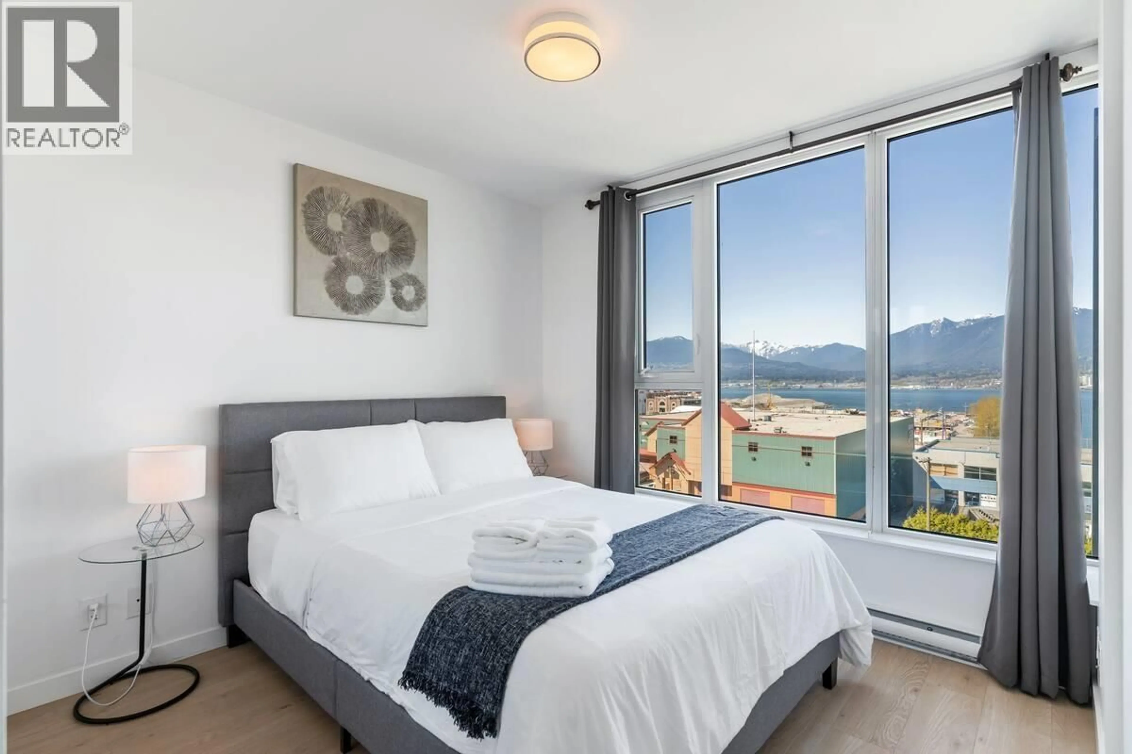 Bedroom with bed, unknown for 603 - 933 HASTINGS STREET, Vancouver British Columbia V6A0G6