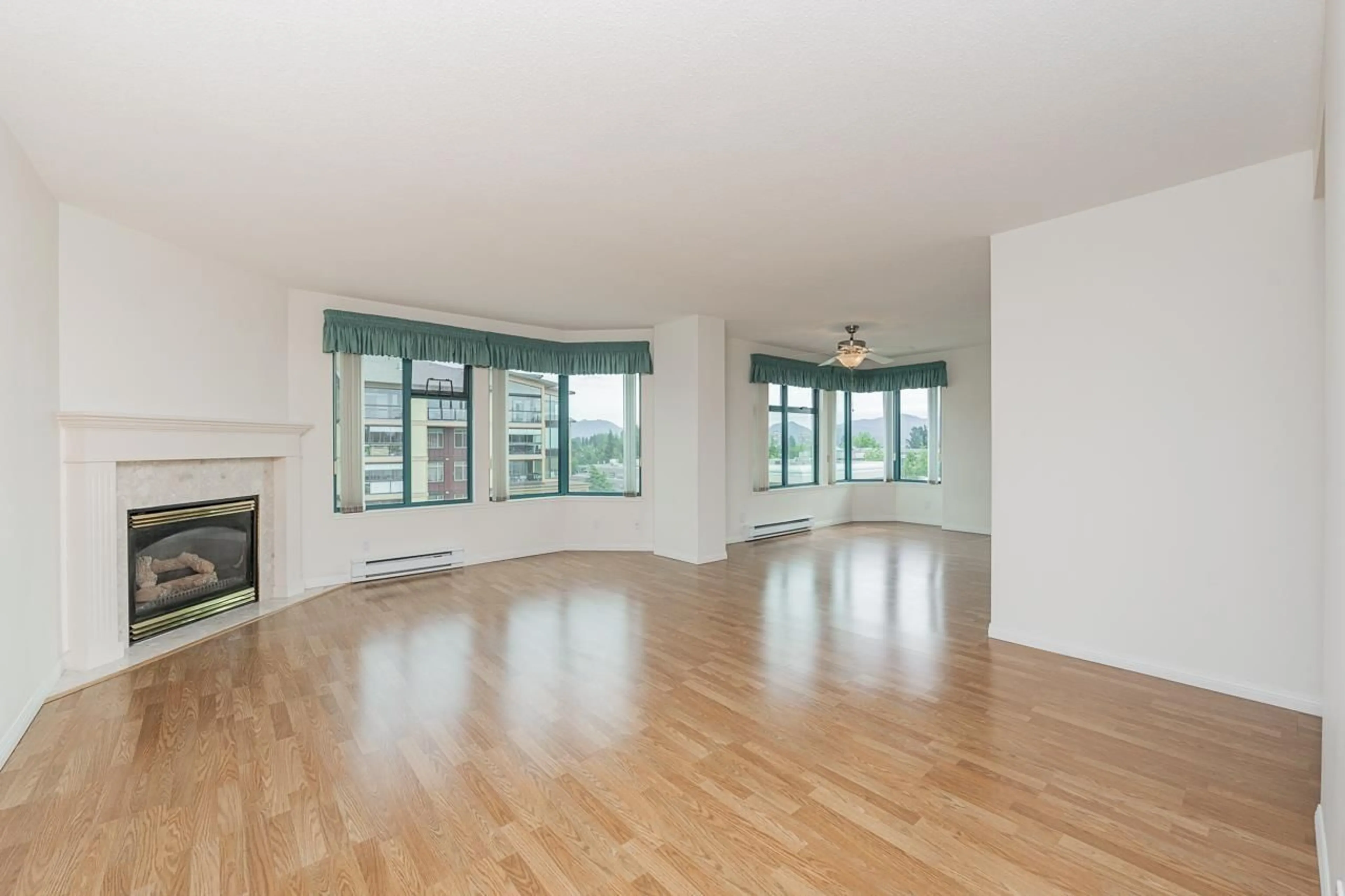 A pic of a room for 503 - 32440 SIMON AVENUE, Abbotsford British Columbia V2T5R3