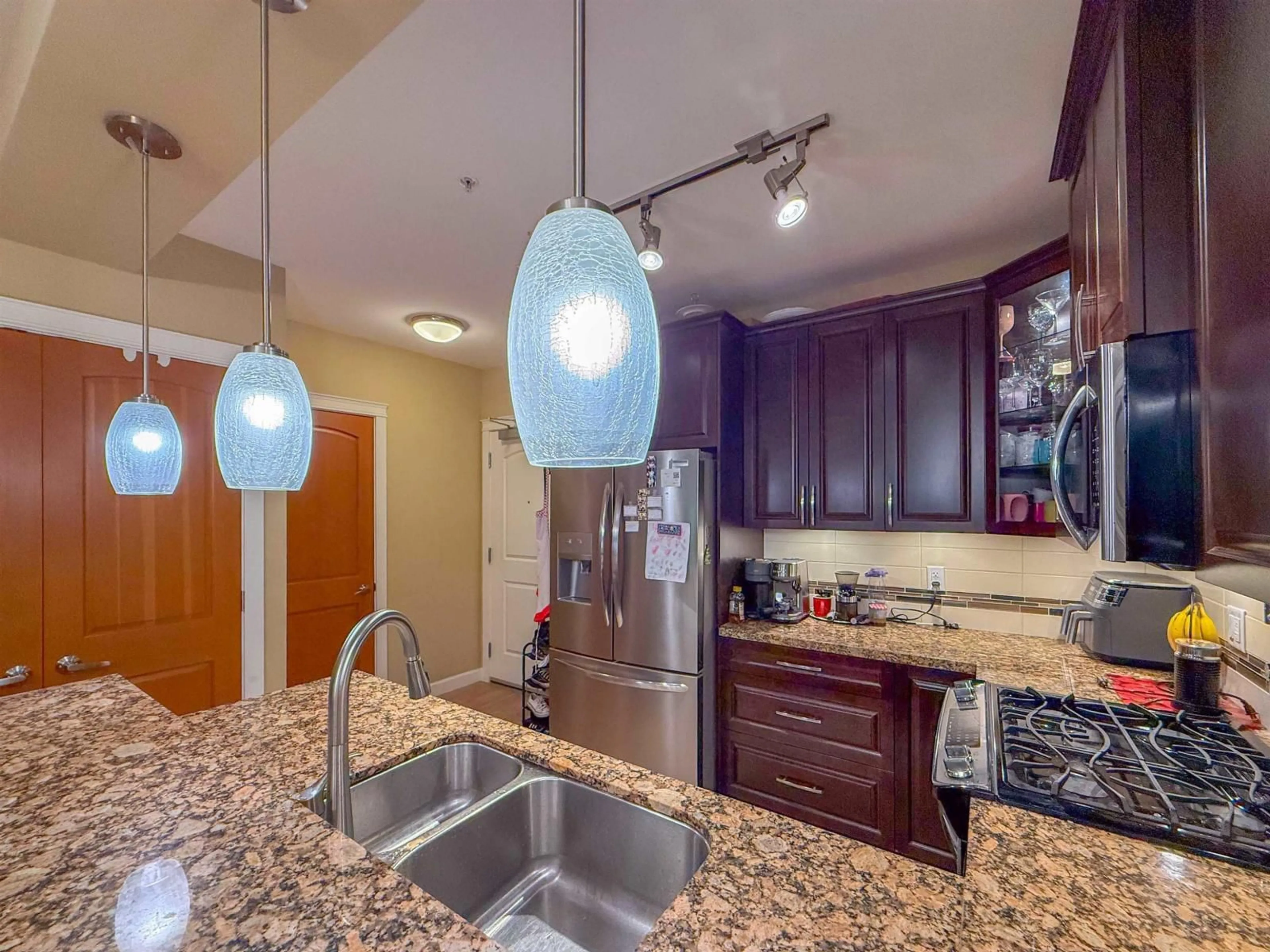 Open concept kitchen, ceramic/tile floor for B225 - 8218 207A STREET, Langley British Columbia V2Y0Y1