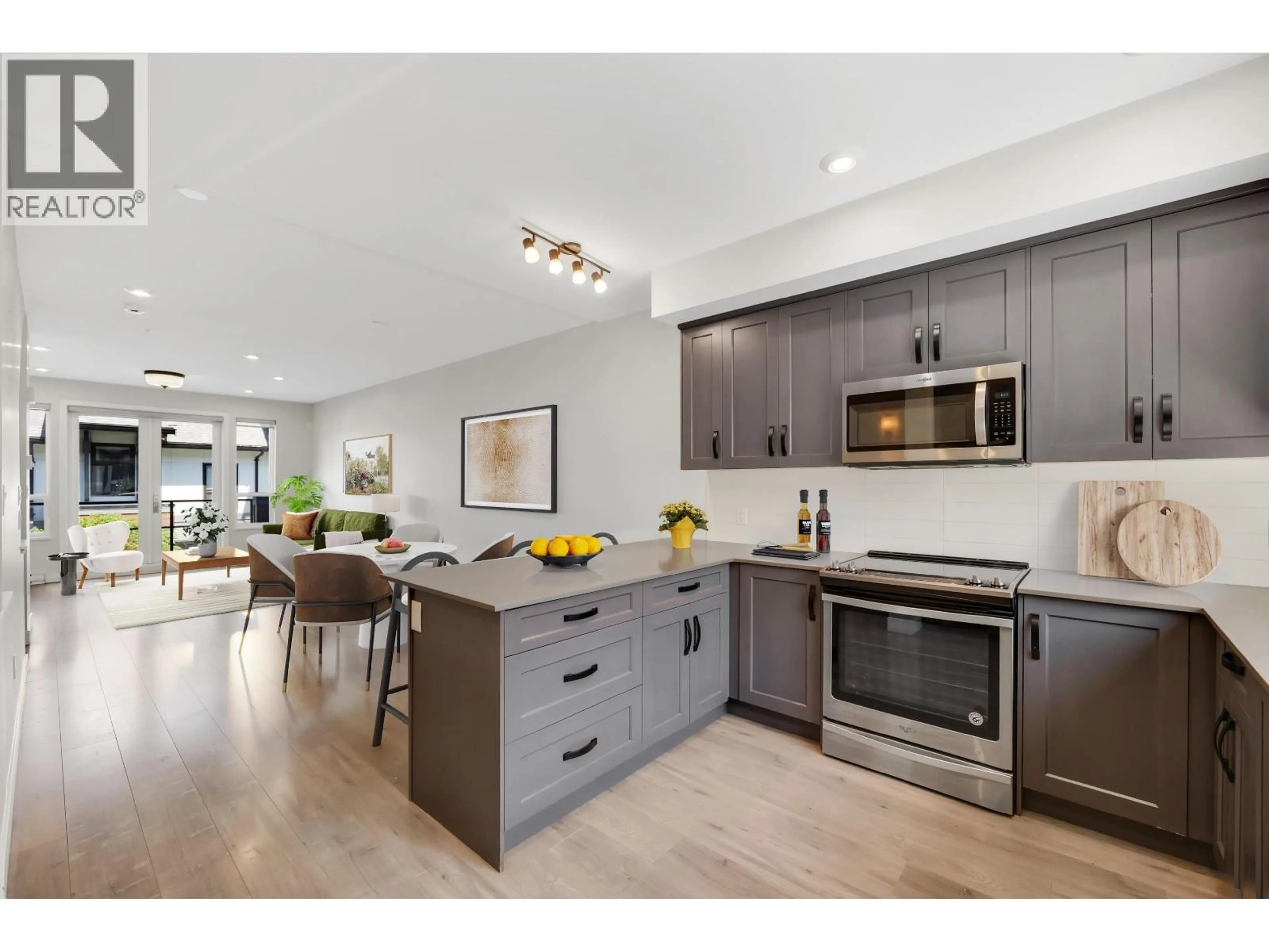 Open concept kitchen, unknown for 64 - 1188 MAIN STREET, Squamish British Columbia V8B0Z3