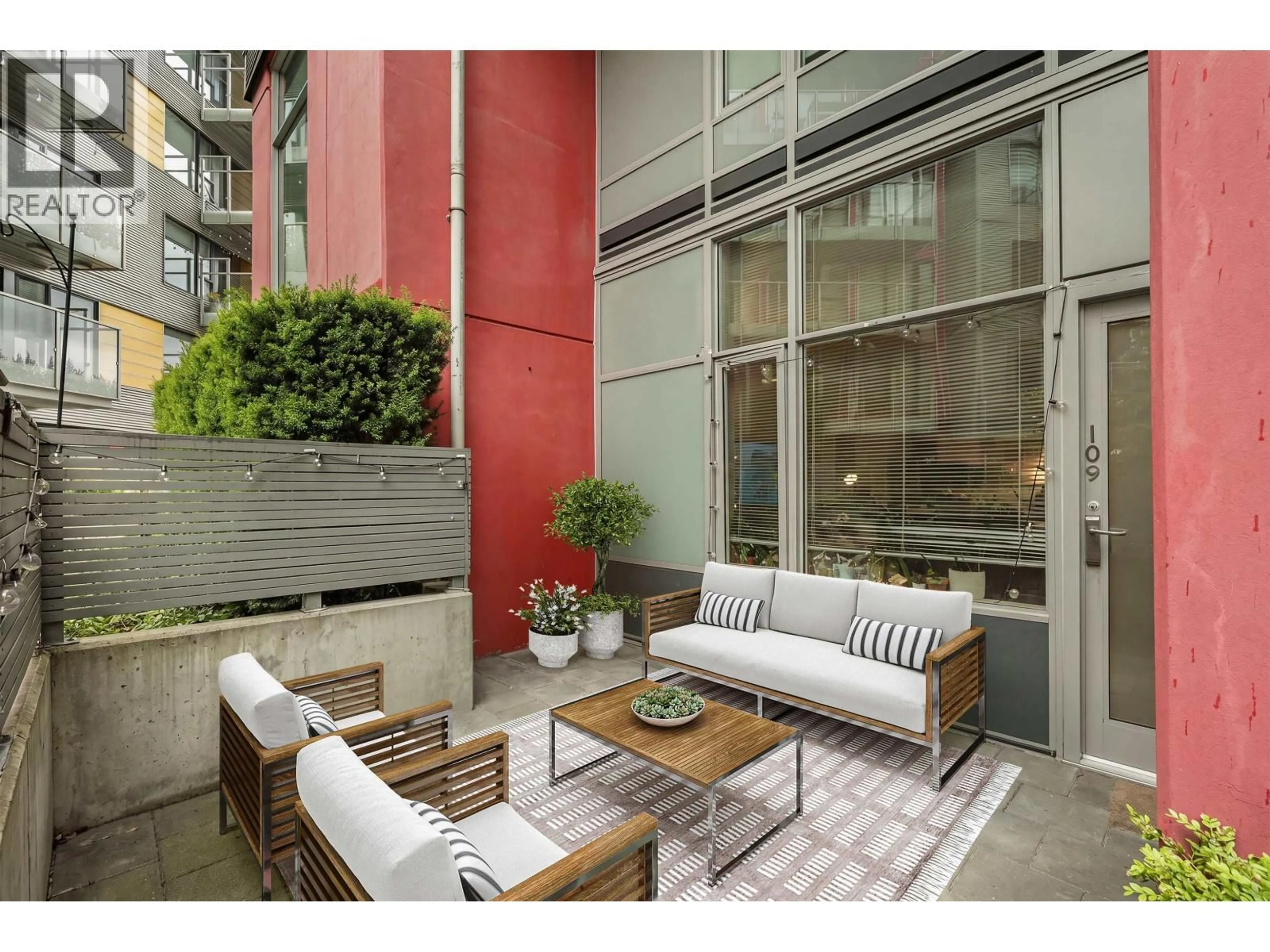 Patio, street for 109 - 417 GREAT NORTHERN WAY, Vancouver British Columbia V5T0G7