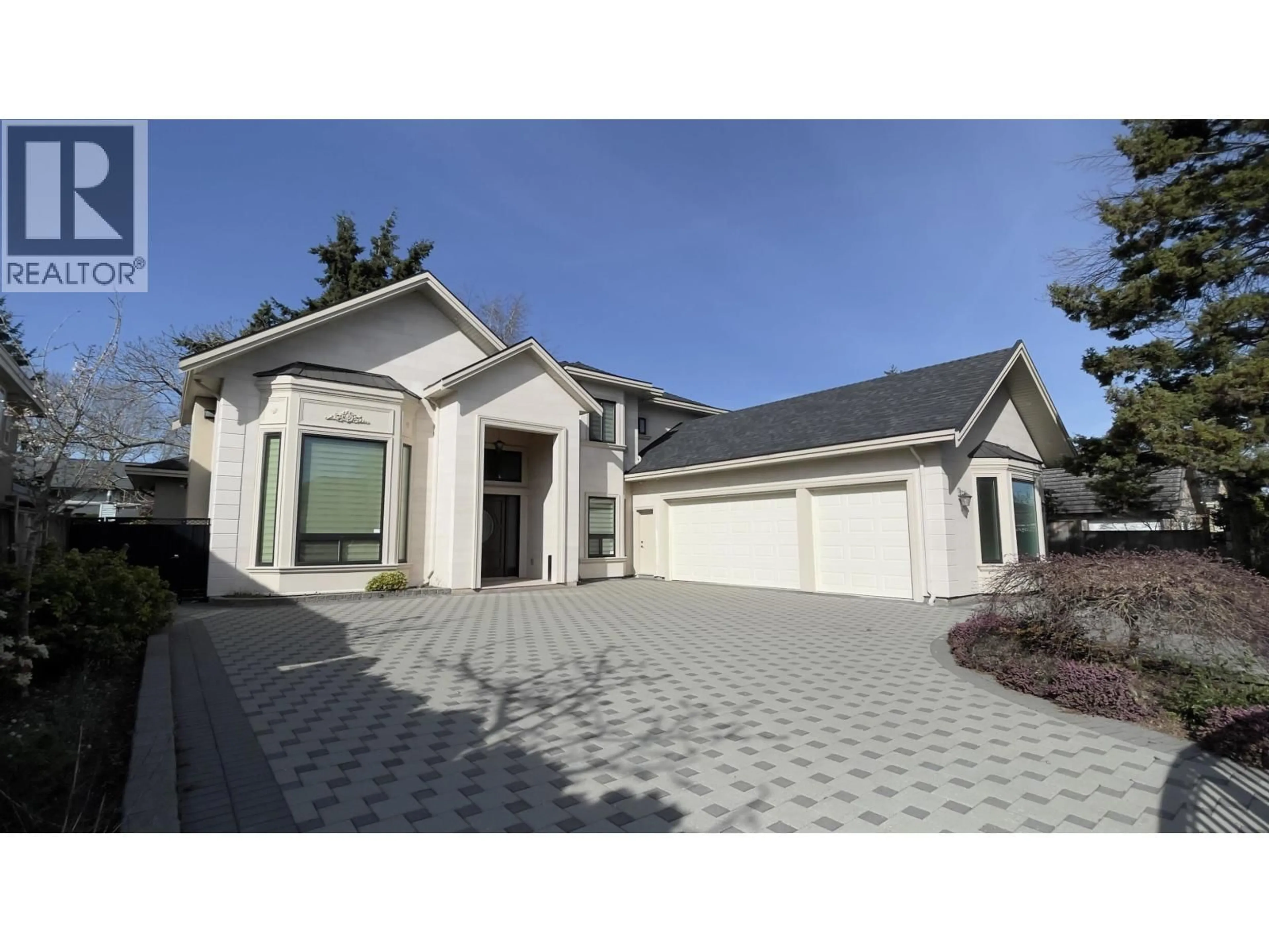 Home with vinyl exterior material, street for 8371 MOWBRAY ROAD, Richmond British Columbia V7A2B8