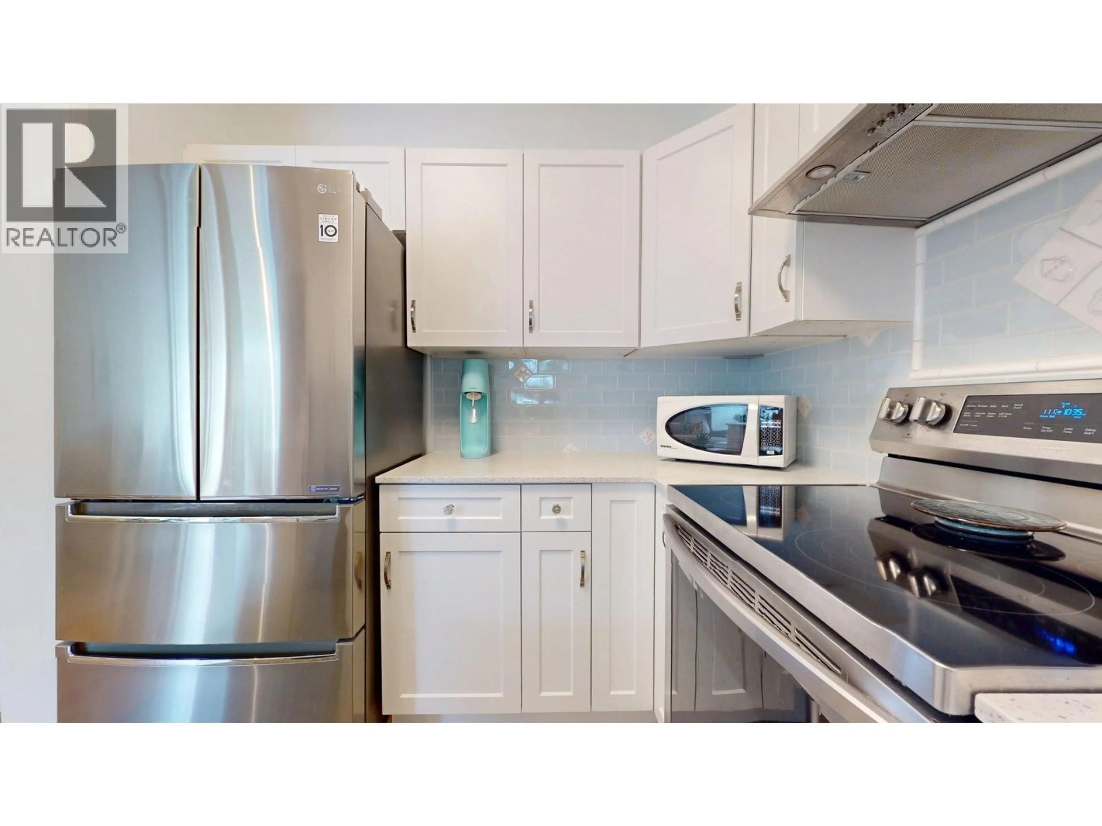 Standard kitchen, unknown for 107 - 1203 PEMBERTON AVENUE, Squamish British Columbia V8B0J7