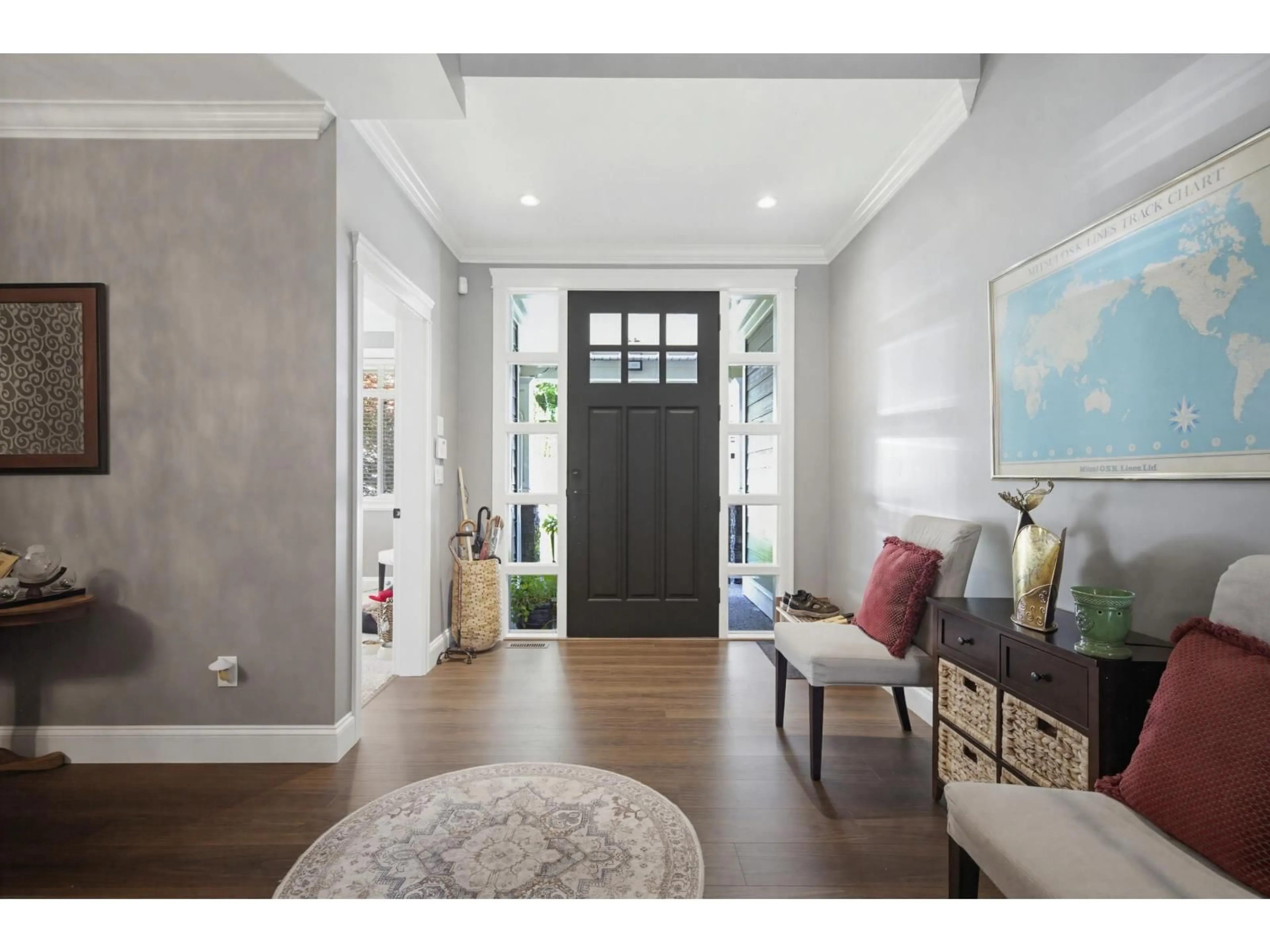 Indoor entryway for 34615 GORDON PLACE, Mission British Columbia V2V6P9