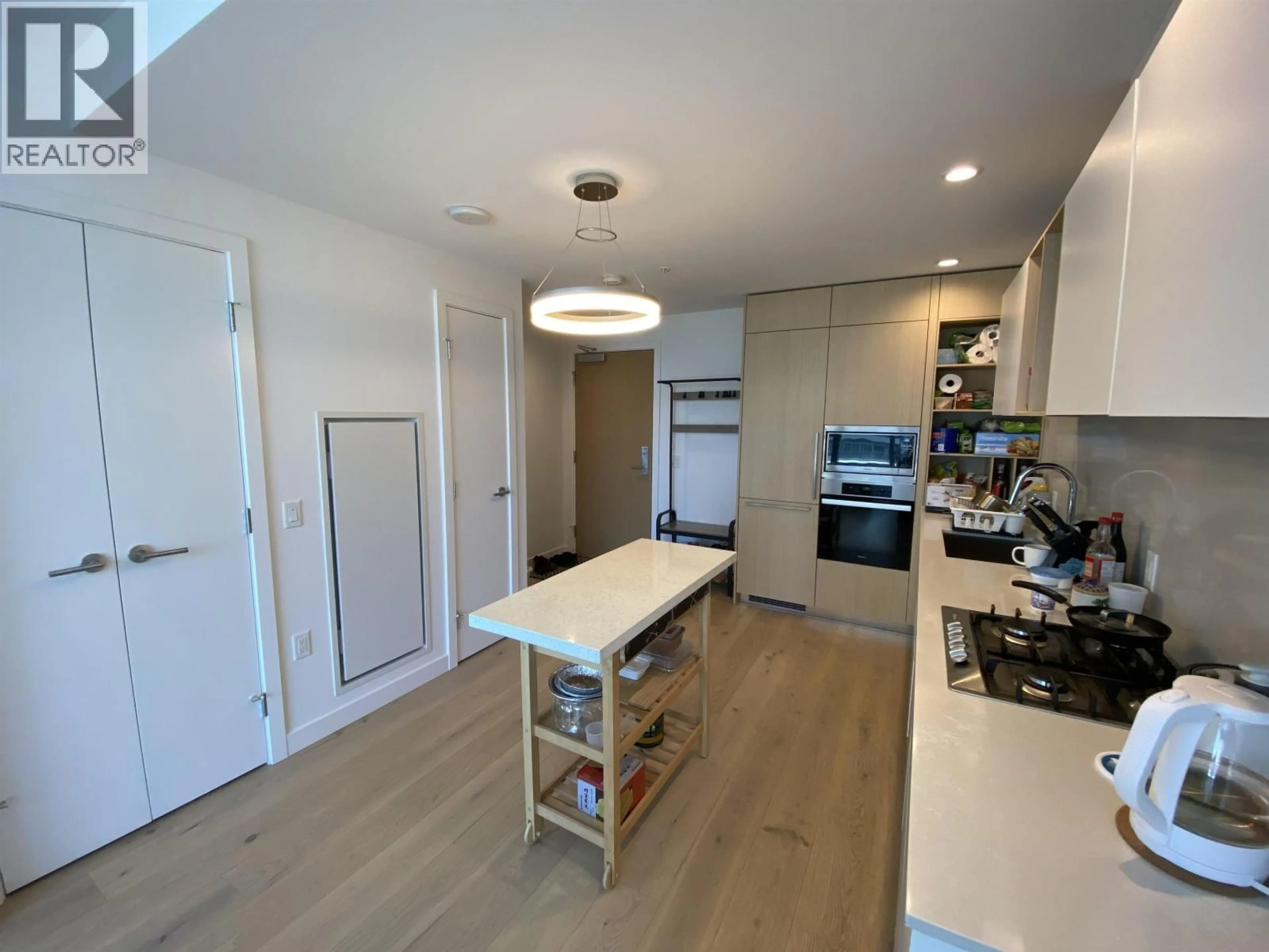 Open concept kitchen, unknown for 3203 - 6000 MCKAY AVENUE, Burnaby British Columbia V5H0K2