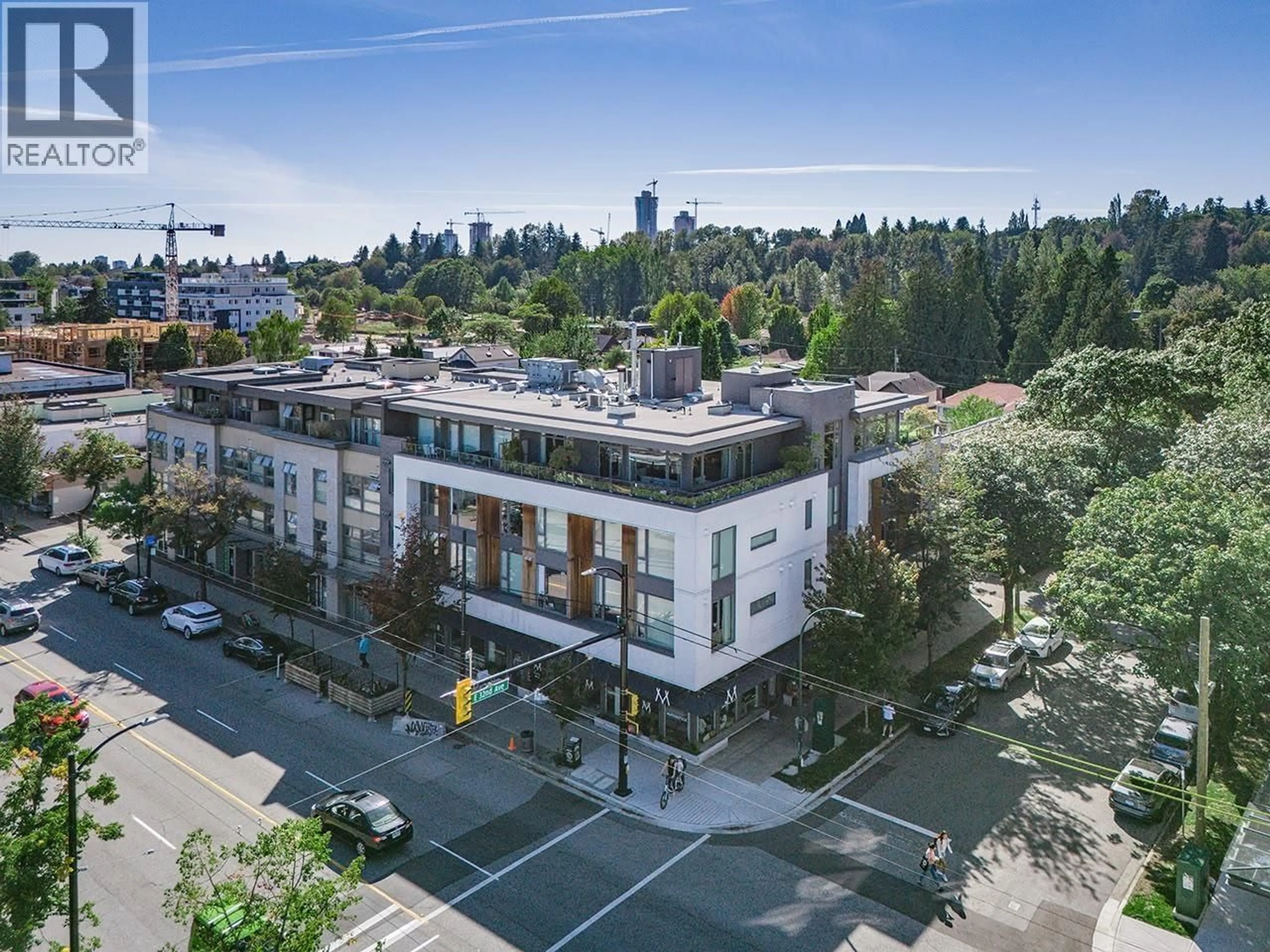 A pic from outside/outdoor area/front of a property/back of a property/a pic from drone, city buildings view from balcony for 301 - 188 32ND AVENUE, Vancouver British Columbia V5V0E4