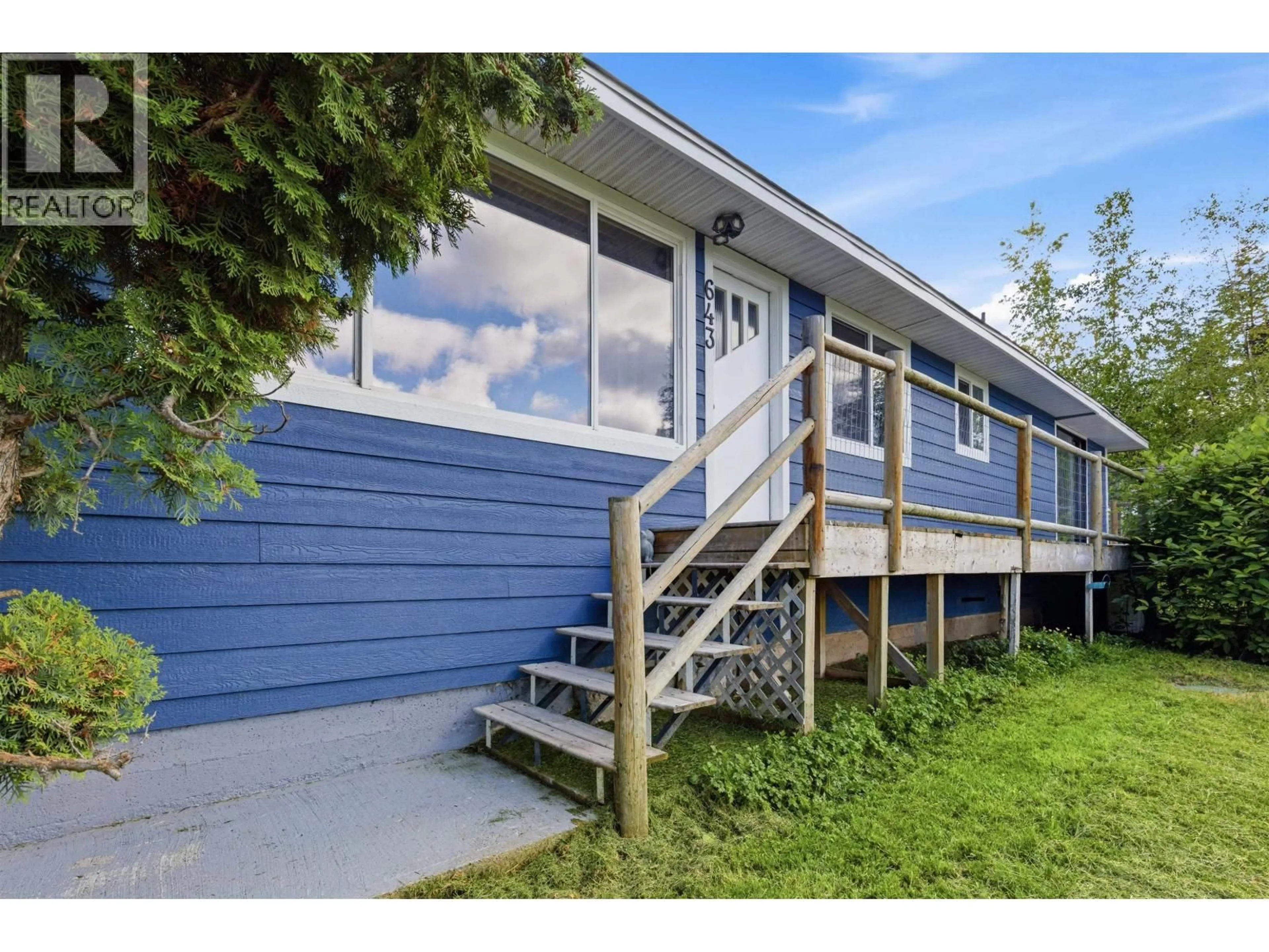 Home with vinyl exterior material, unknown for 643 HODGSON ROAD, Esler / Dog Creek British Columbia V2G3P8