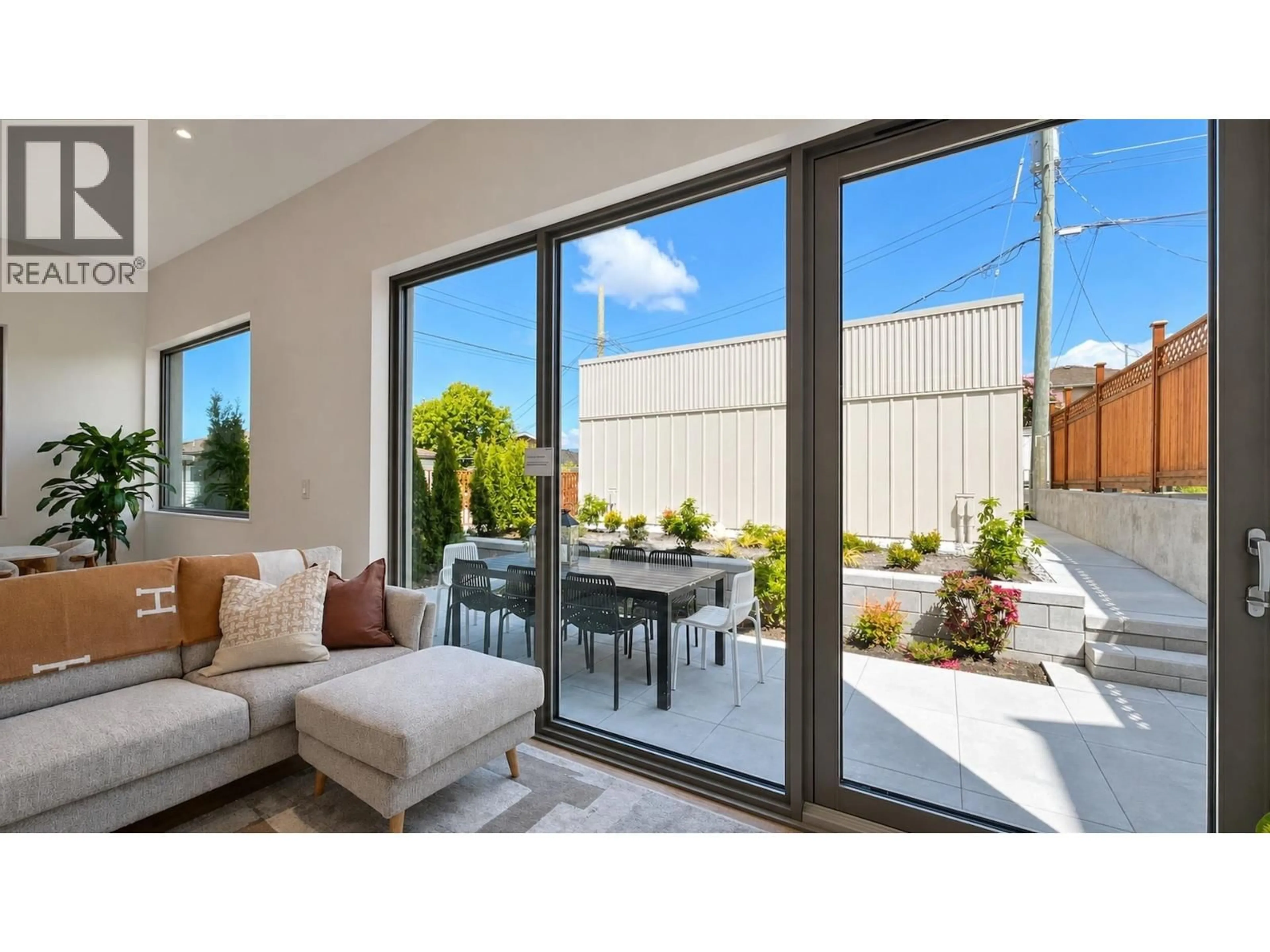 Patio, street for 2 - 2915 5TH AVENUE, Vancouver British Columbia V5M1N6