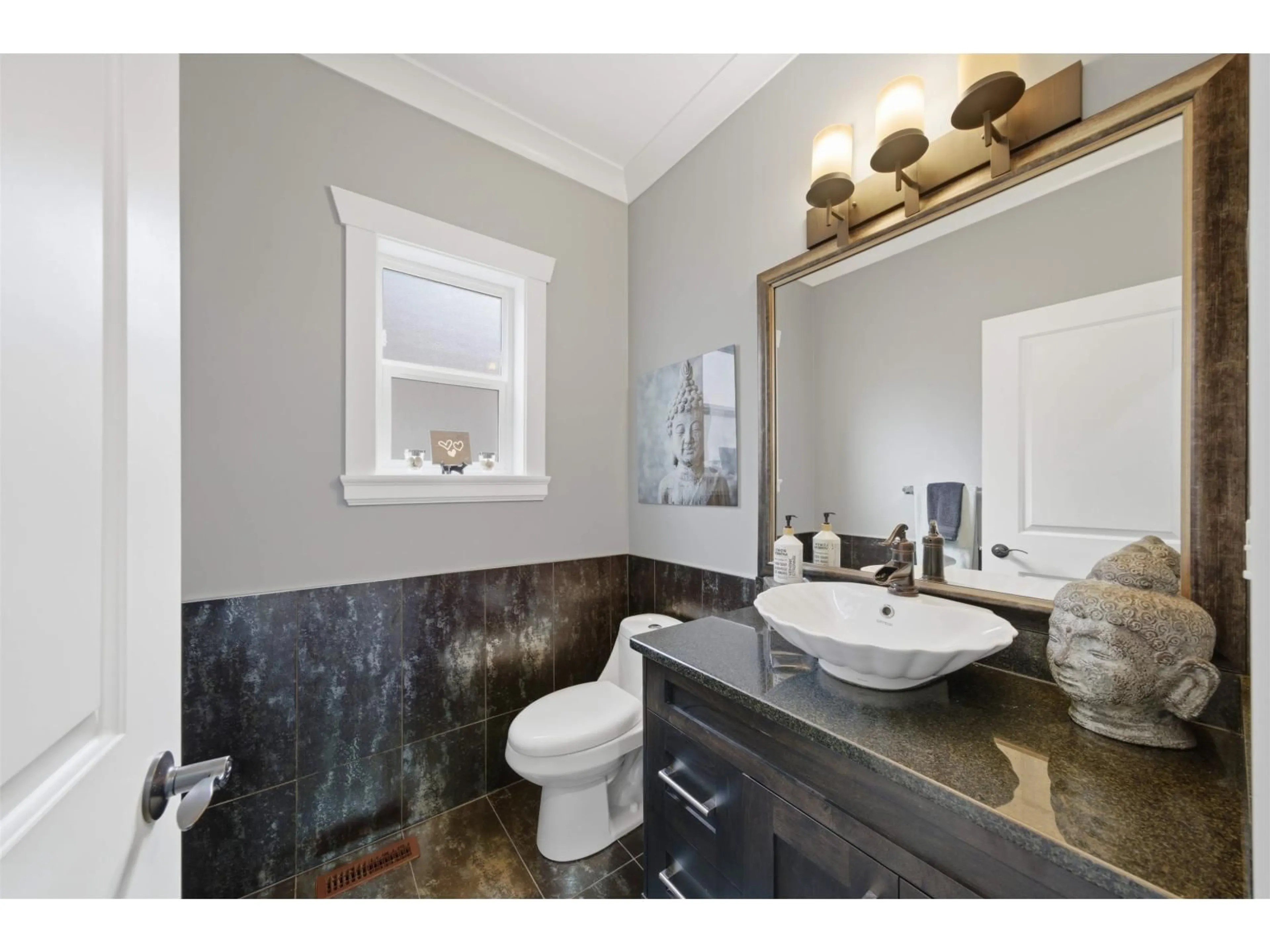 Contemporary bathroom, ceramic/tile floor for 1925 MERLOT BOULEVARD, Abbotsford British Columbia V4X0A6