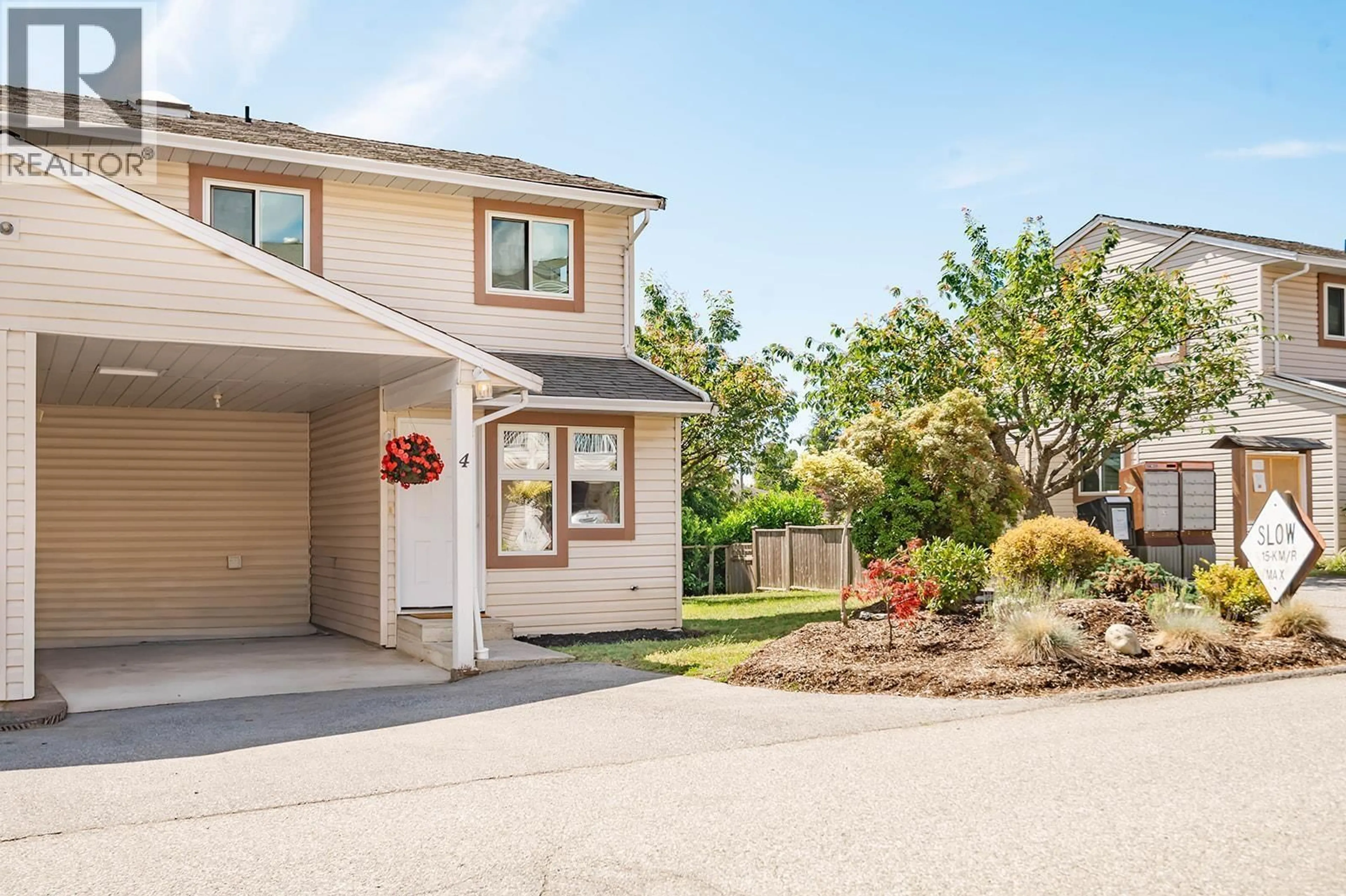 Unknown for 4 - 765 SCHOOL ROAD, Gibsons British Columbia V0N1V9
