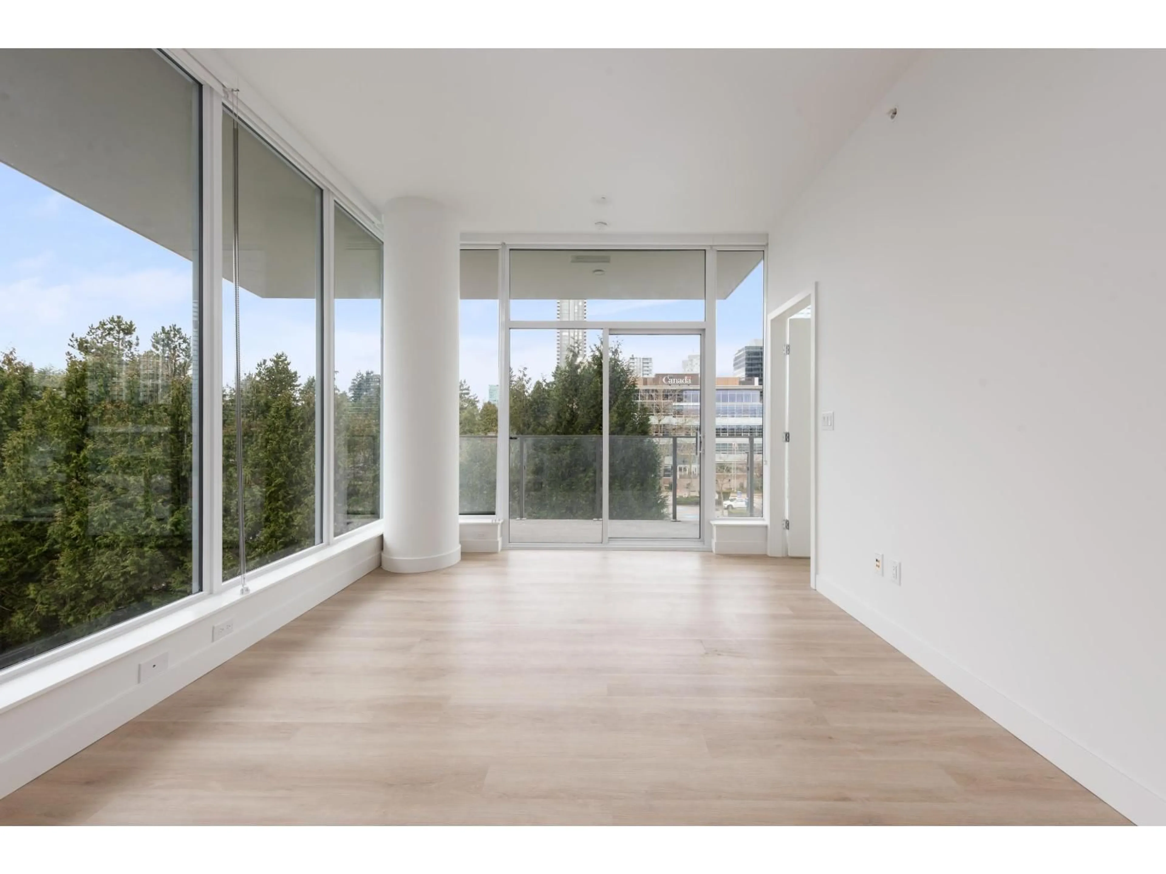 A pic of a room for 2706 - 9675 KING GEORGE BOULEVARD, Surrey British Columbia V3T2V3