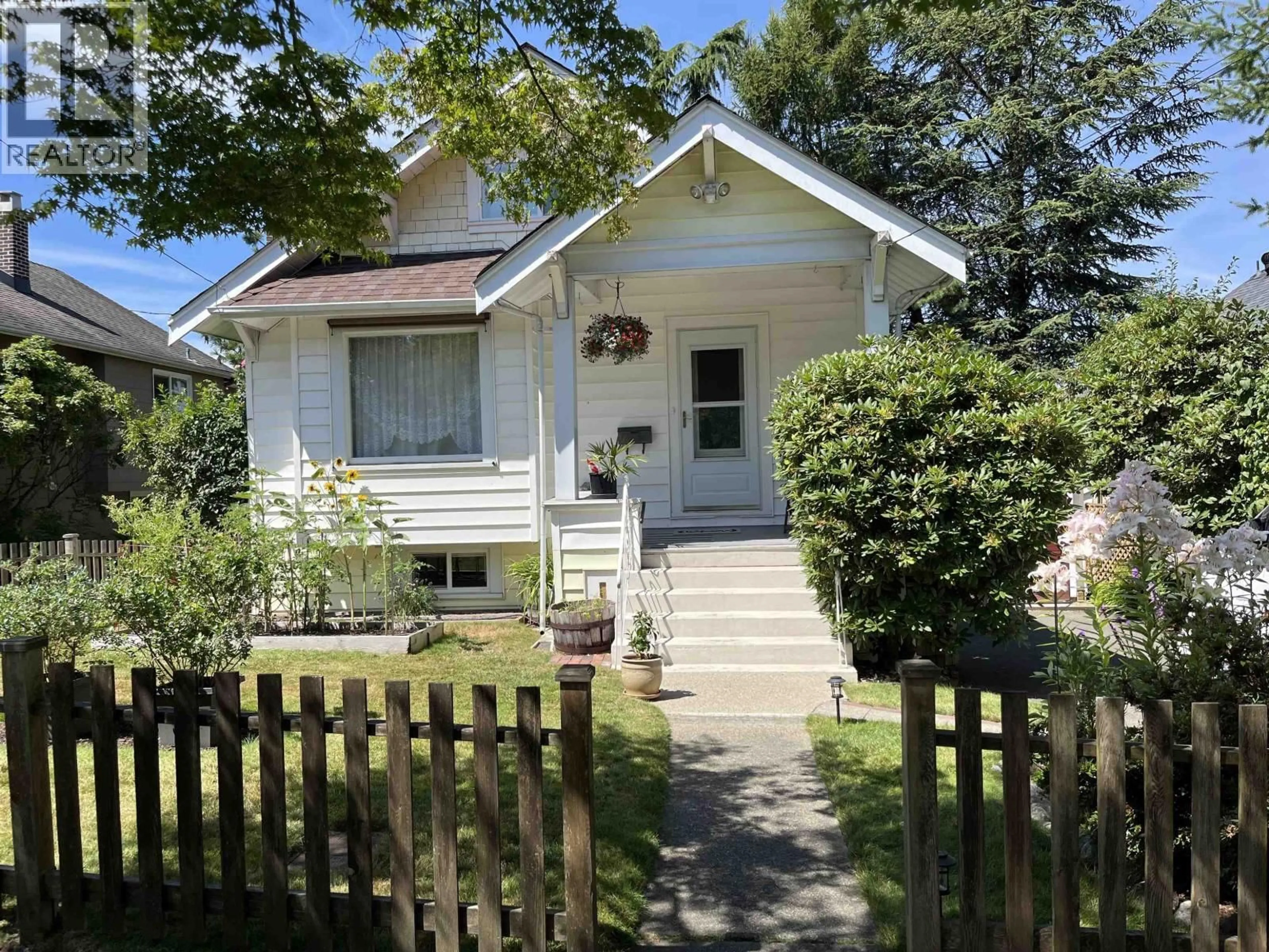 Unknown for 105 DURHAM STREET, New Westminster British Columbia V3L1X2
