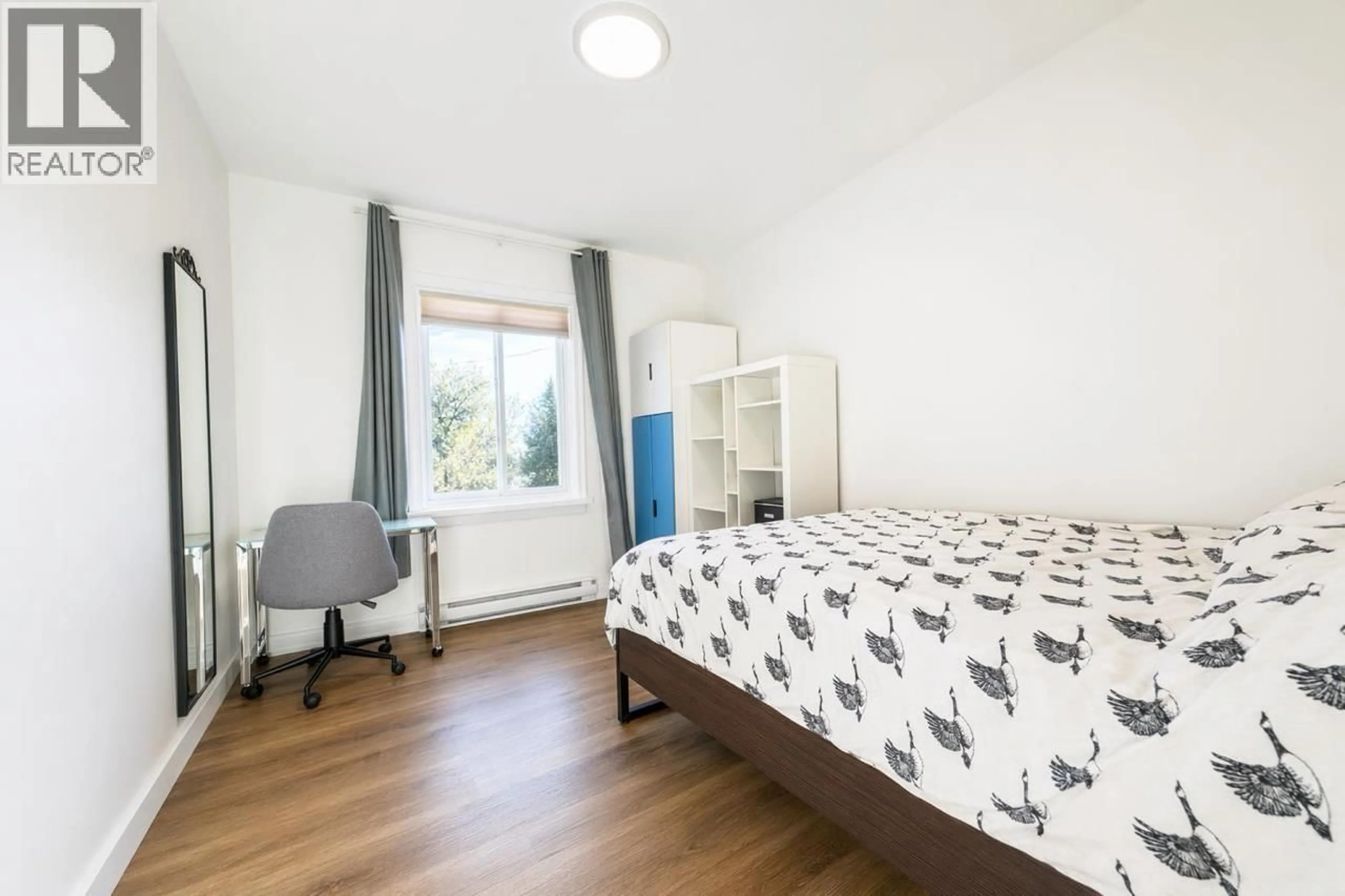 A pic of a room for 6457 ONTARIO STREET, Vancouver British Columbia V5W2N1