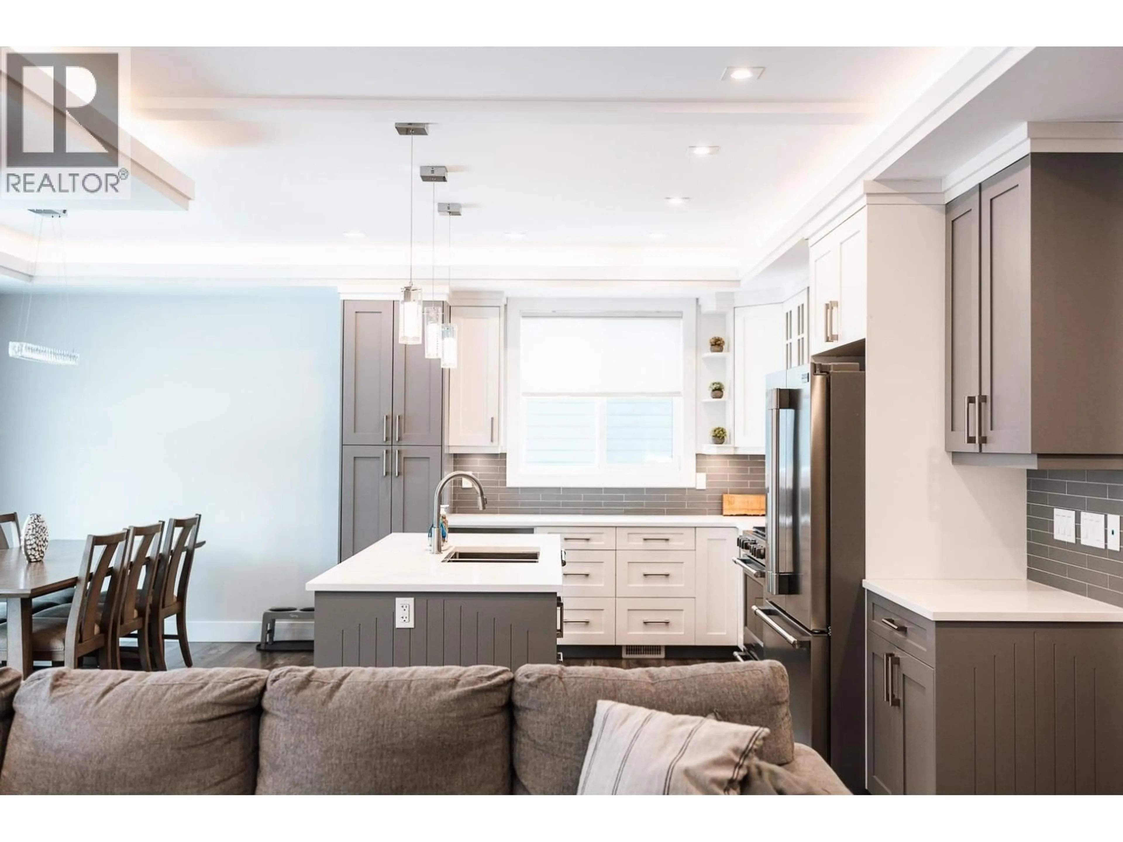 Open concept kitchen, unknown for 3922 AREND DRIVE, Prince George British Columbia V2K0B1