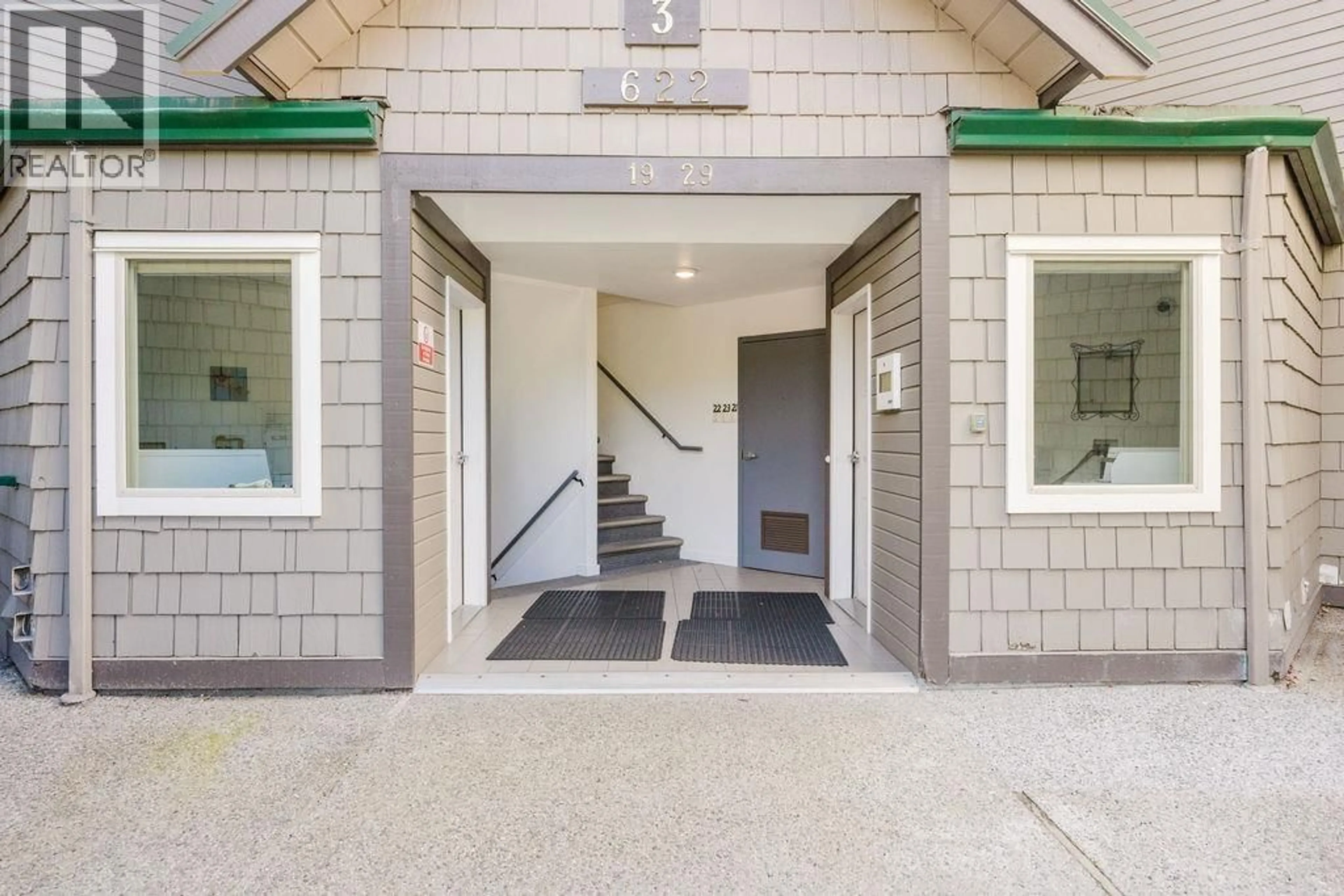 Unknown for 2 - 622 FARNHAM ROAD, Gibsons British Columbia V0N1V8