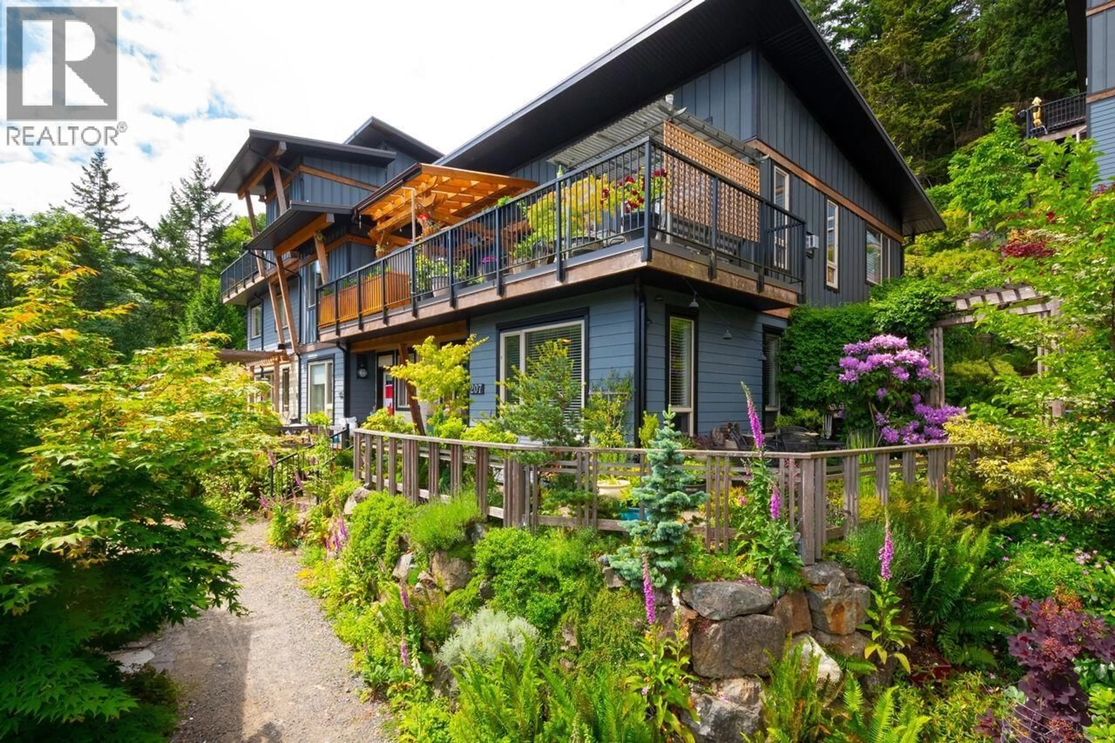 Patio, unknown for 207 - 726A BELTERRA ROAD, Bowen Island British Columbia V0N1G2