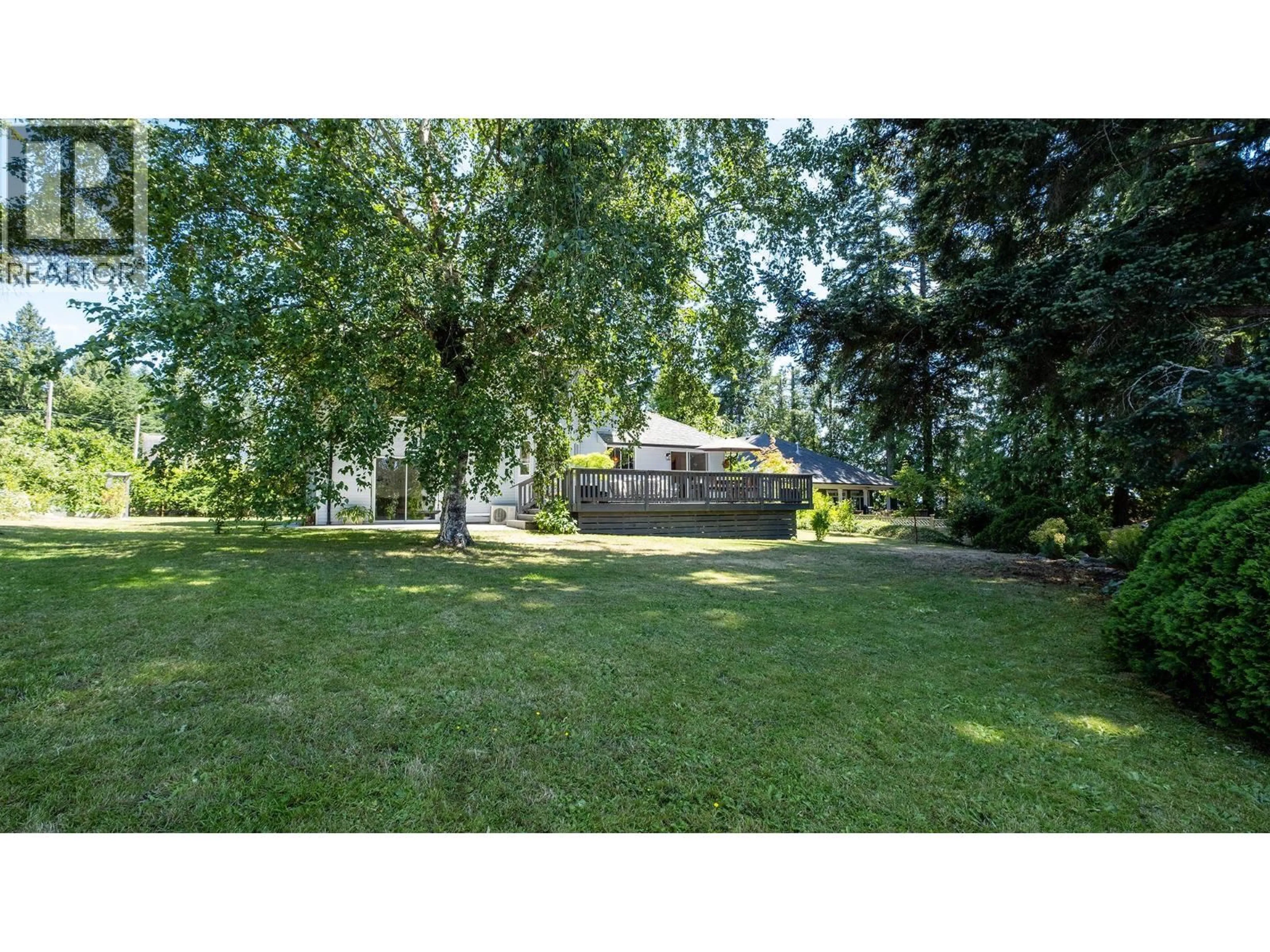 A pic from outside/outdoor area/front of a property/back of a property/a pic from drone, forest/trees view for 5555 WINTER ROAD, Sechelt British Columbia V7Z0M5