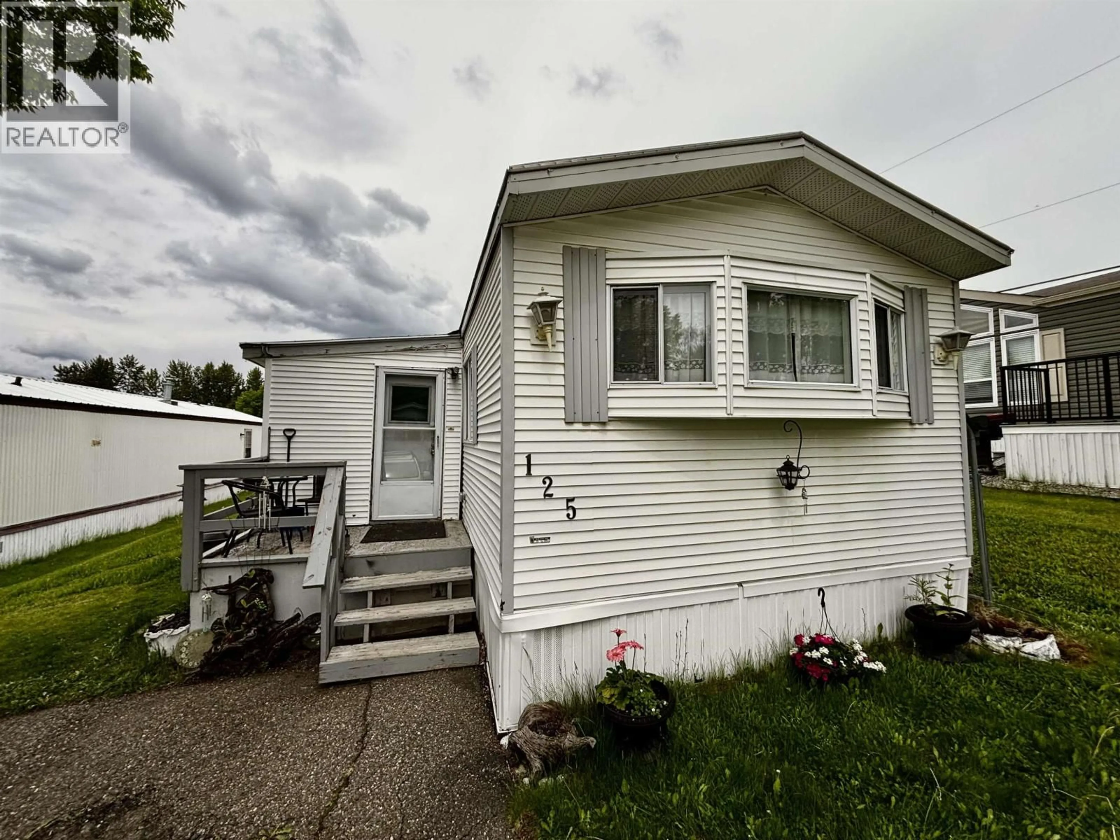 Home with vinyl exterior material, unknown for 125 - 1000 INVERNESS ROAD, Prince George British Columbia V2N4V1