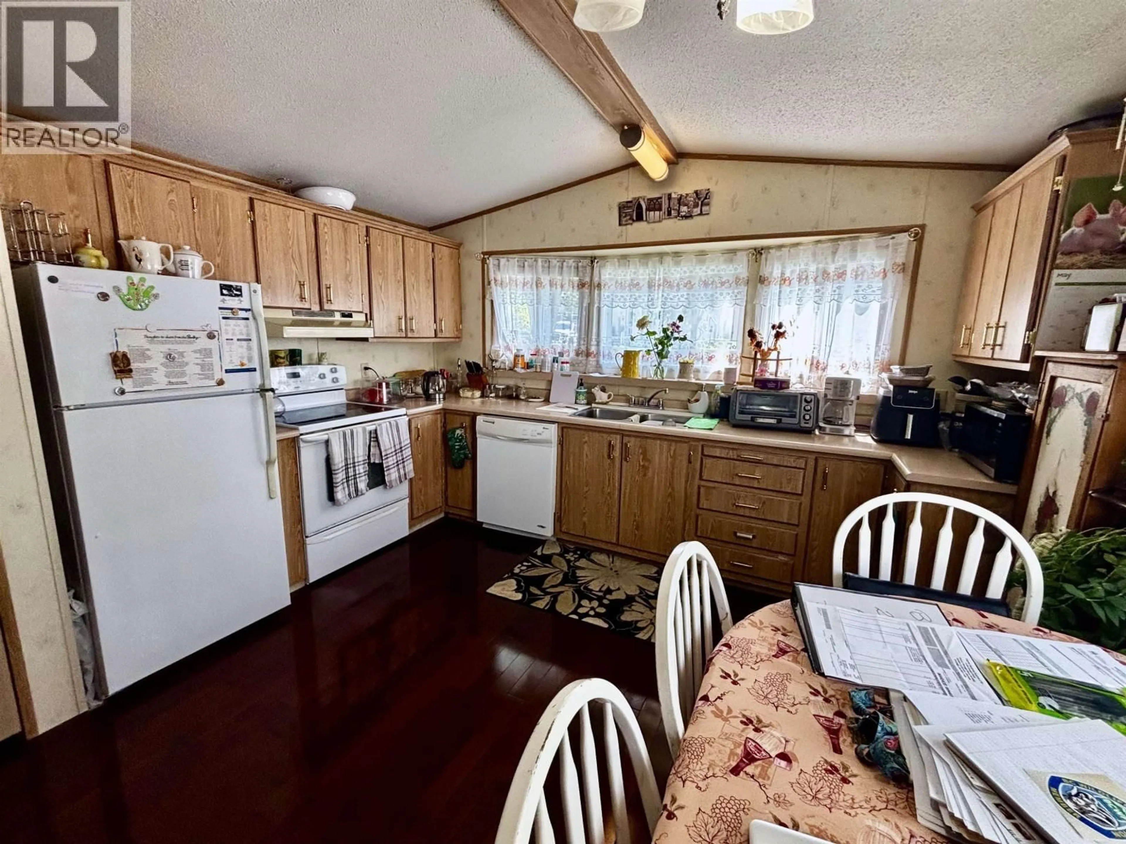 Standard kitchen, wood/laminate floor for 125 - 1000 INVERNESS ROAD, Prince George British Columbia V2N4V1