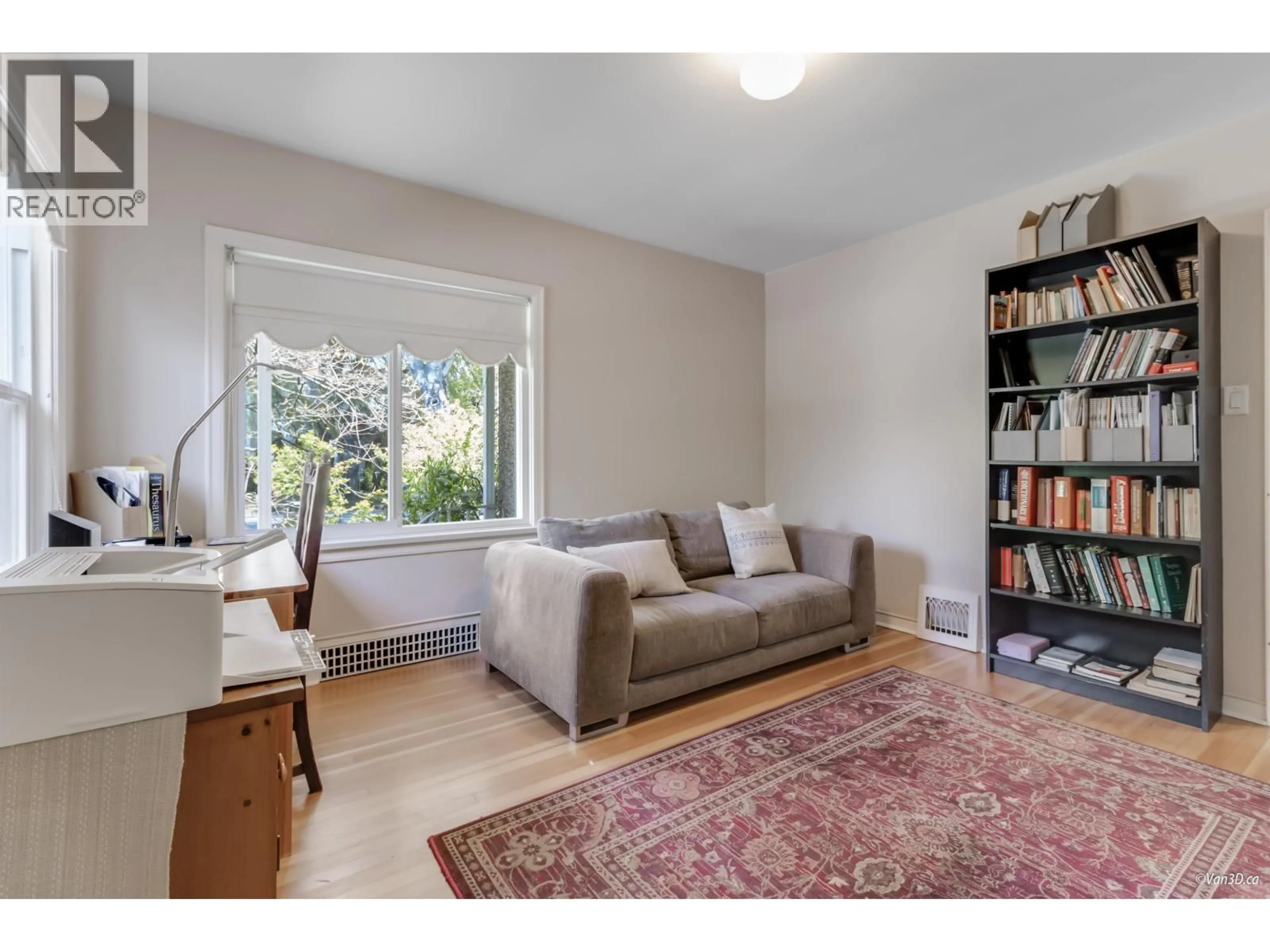 Living room with furniture, unknown for 4 46TH AVENUE, Vancouver British Columbia V5W1Z1