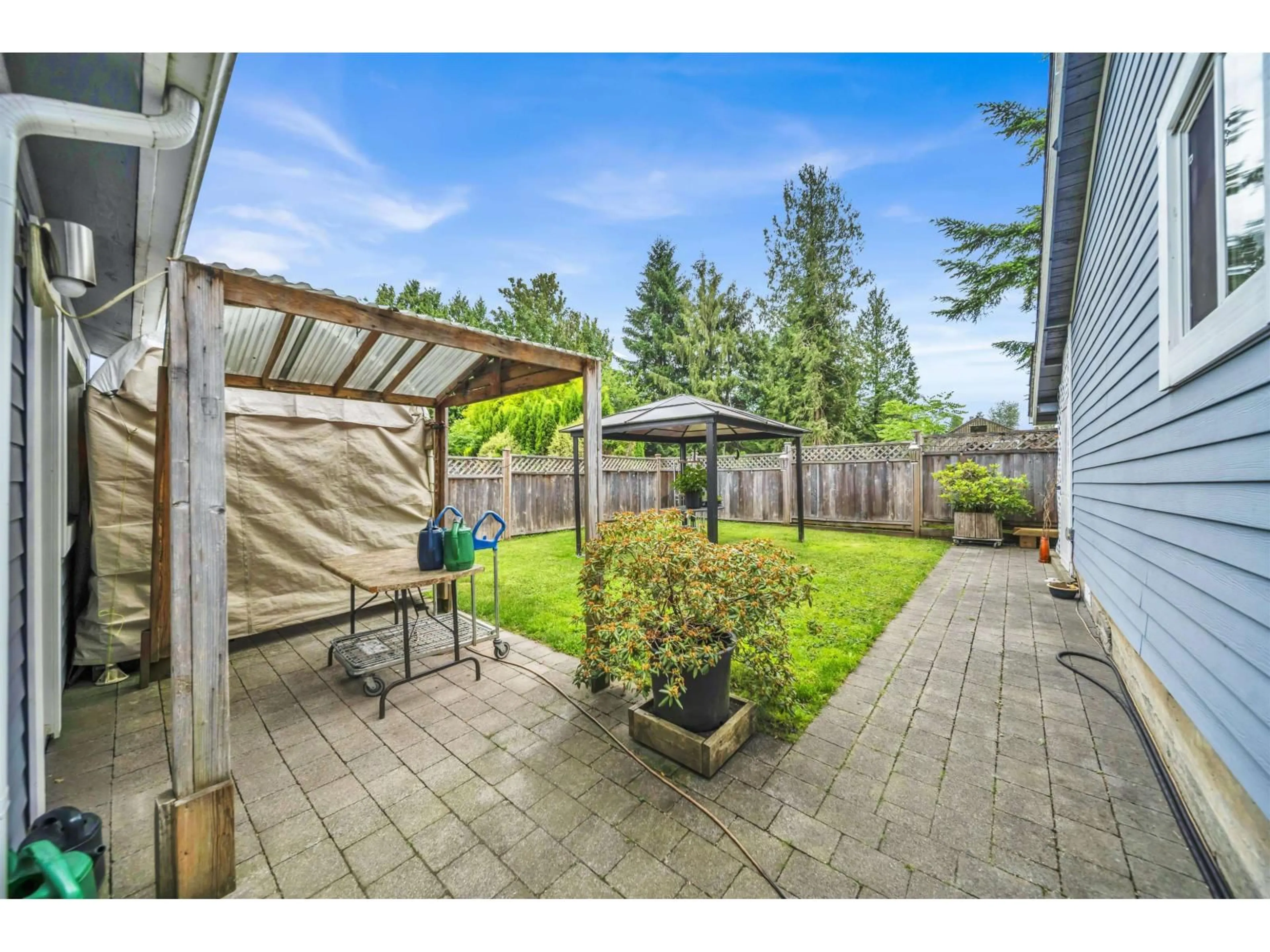 Patio, street for 4174 BRADNER ROAD, Abbotsford British Columbia V4X1S8