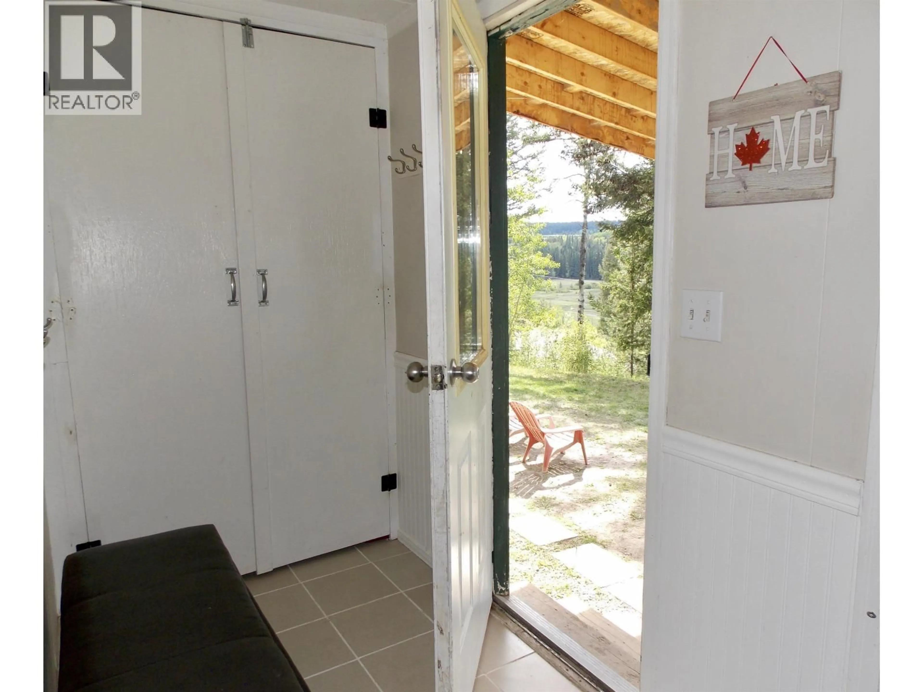 Indoor entryway for 2359 CHIMNEY LAKE ROAD, Williams Lake British Columbia V2G4W3