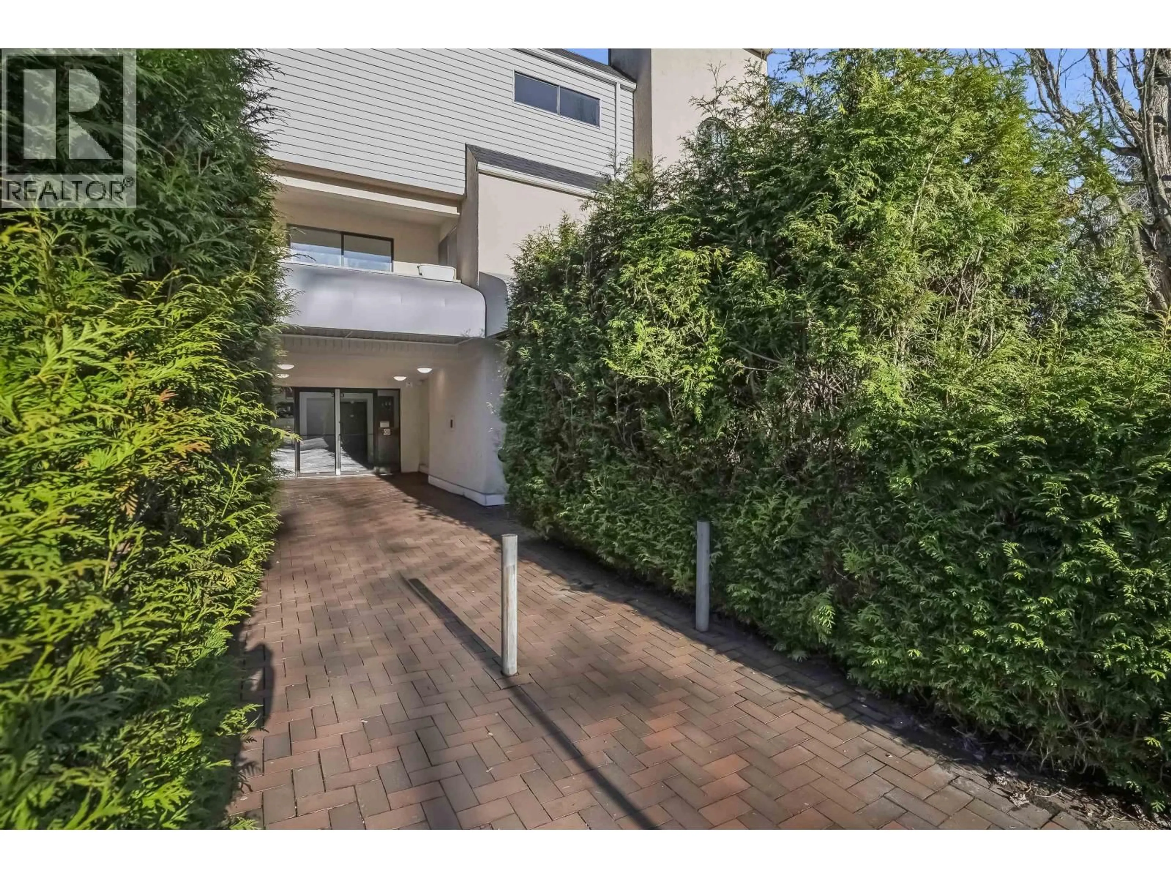 Unknown for 105 - 975 BROADWAY, Vancouver British Columbia V5T1Y3