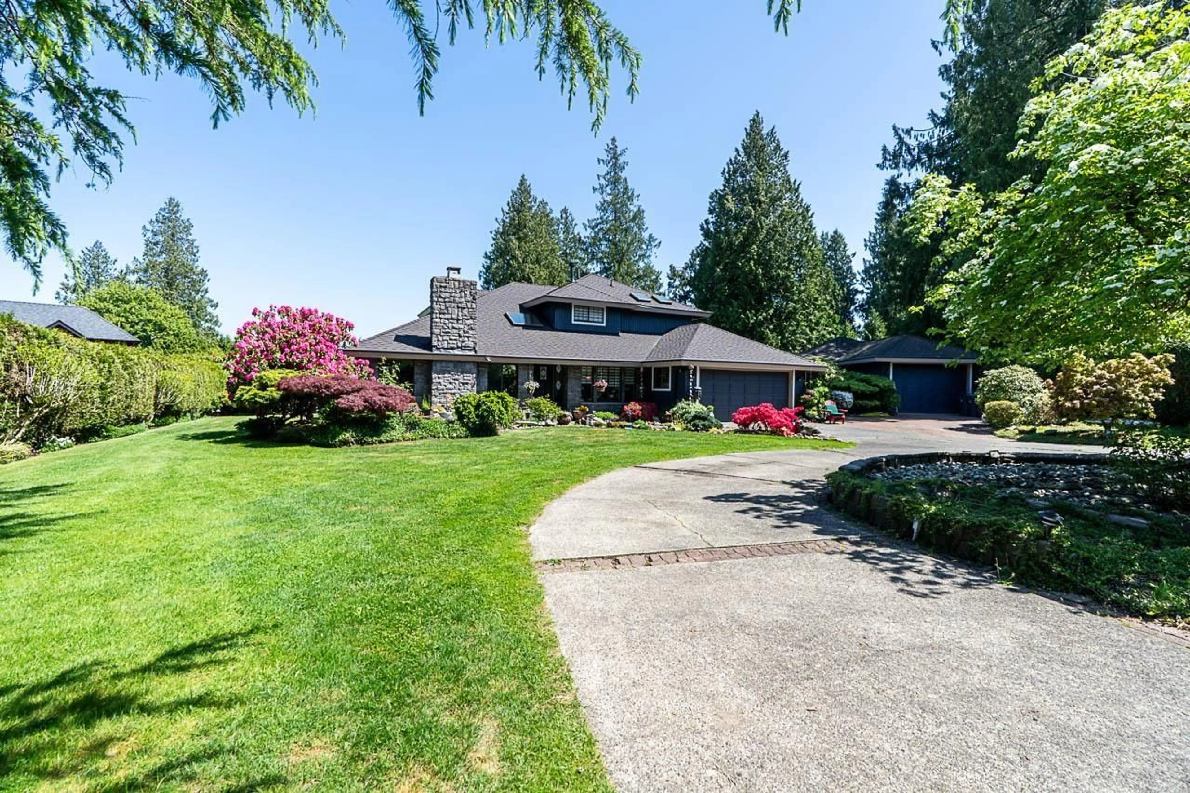 A pic from outside/outdoor area/front of a property/back of a property/a pic from drone, unknown for 3892 155 STREET, Surrey British Columbia V3Z0G7
