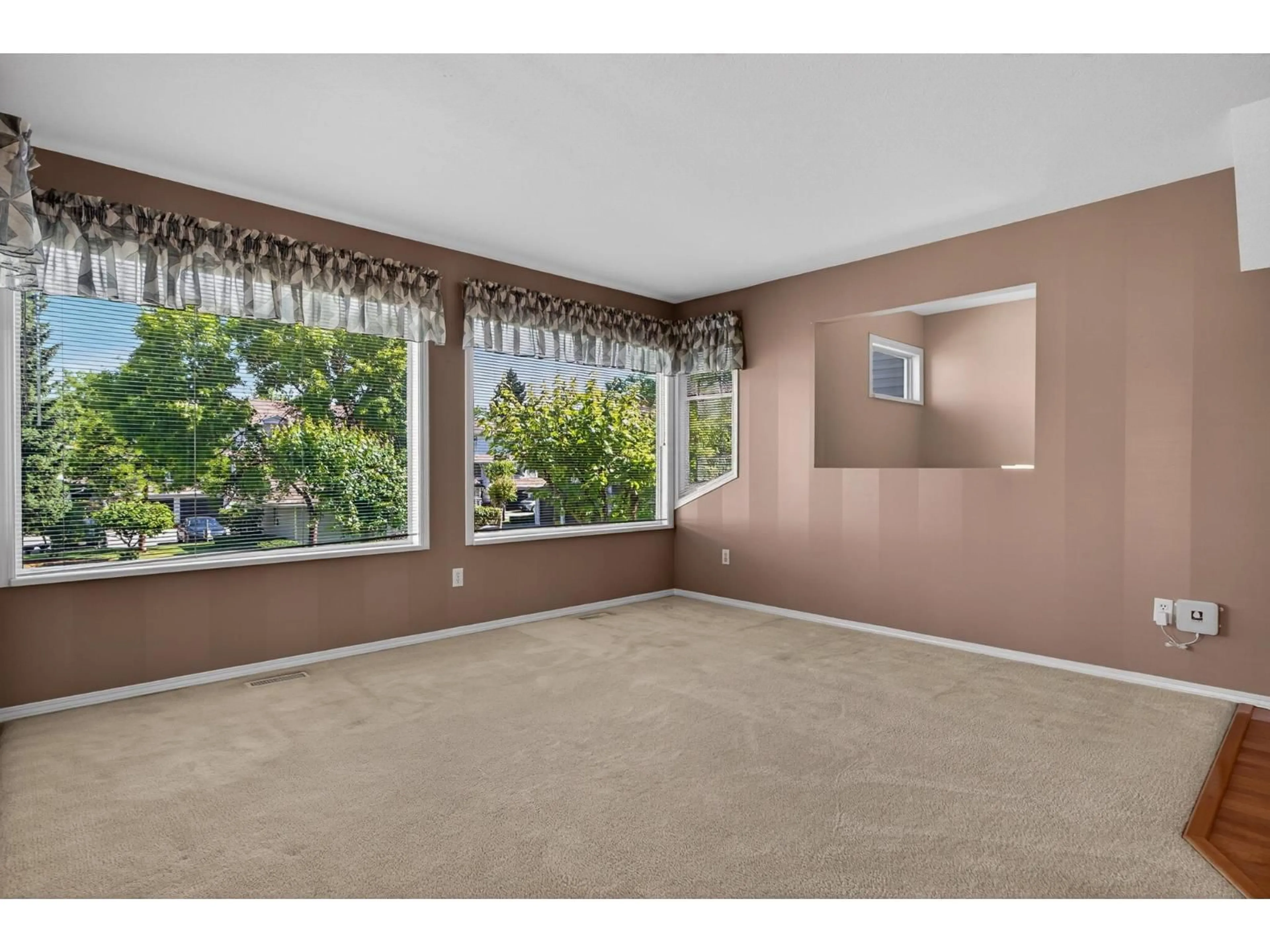 A pic of a room for 6 - 16363 85 AVENUE, Surrey British Columbia V4N3K1