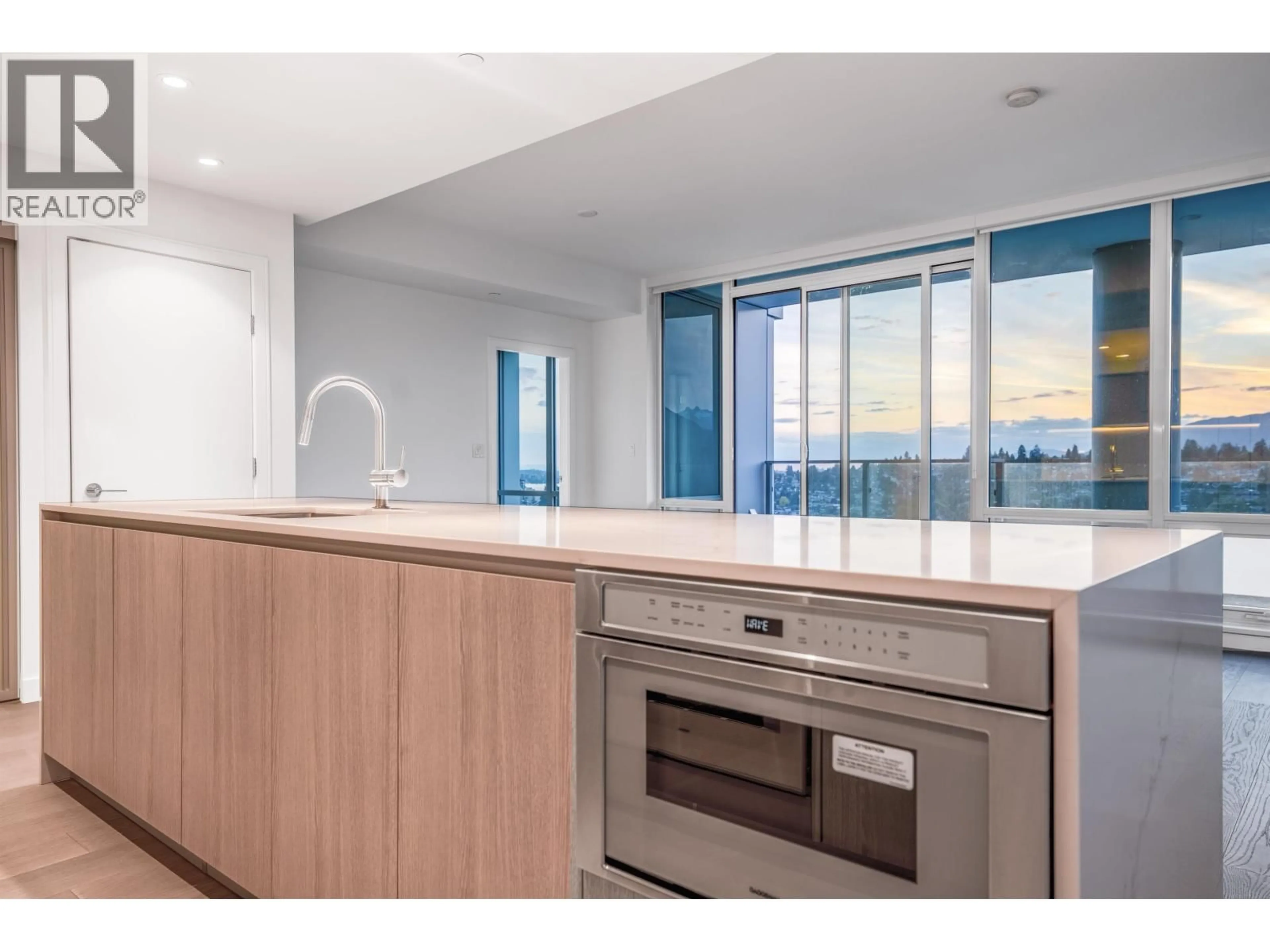 Unknown for 3001 - 1500 FERN STREET, North Vancouver British Columbia V7J0E6