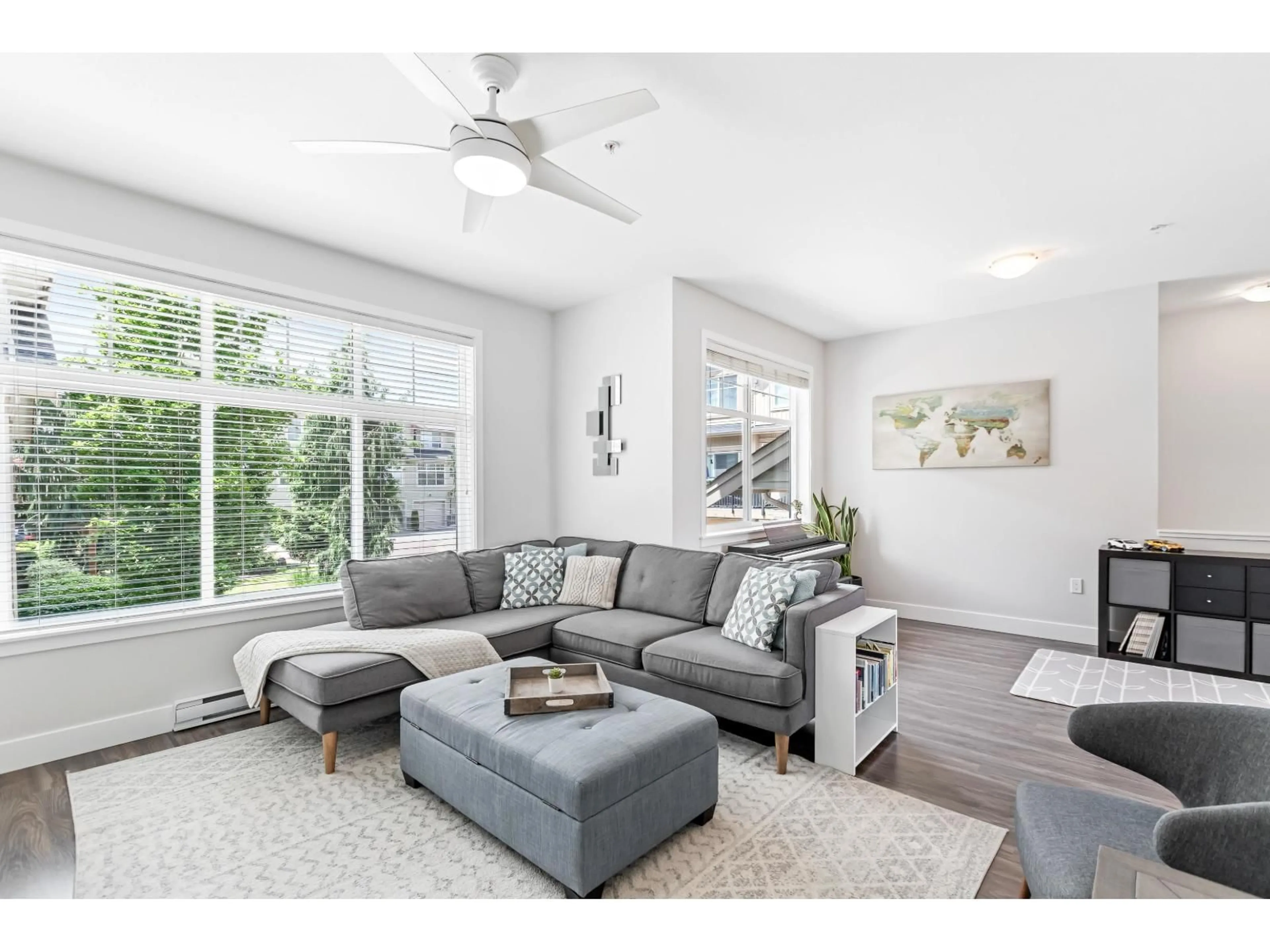 Living room with furniture, unknown for 33 - 20966 77A AVENUE, Langley British Columbia V2Y0K9