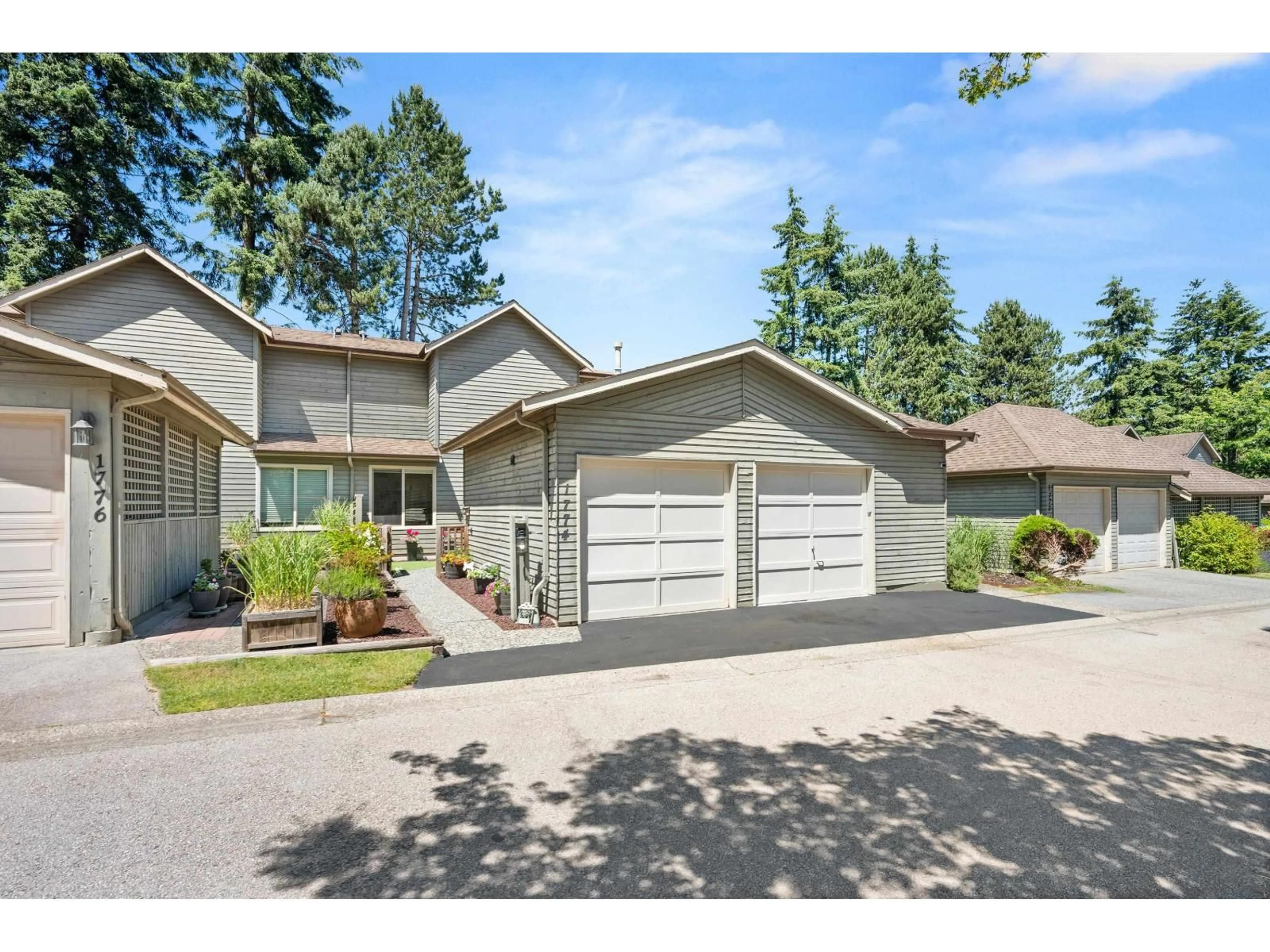 Home with vinyl exterior material, street for 1774 LILAC DRIVE, Surrey British Columbia V4A5C9