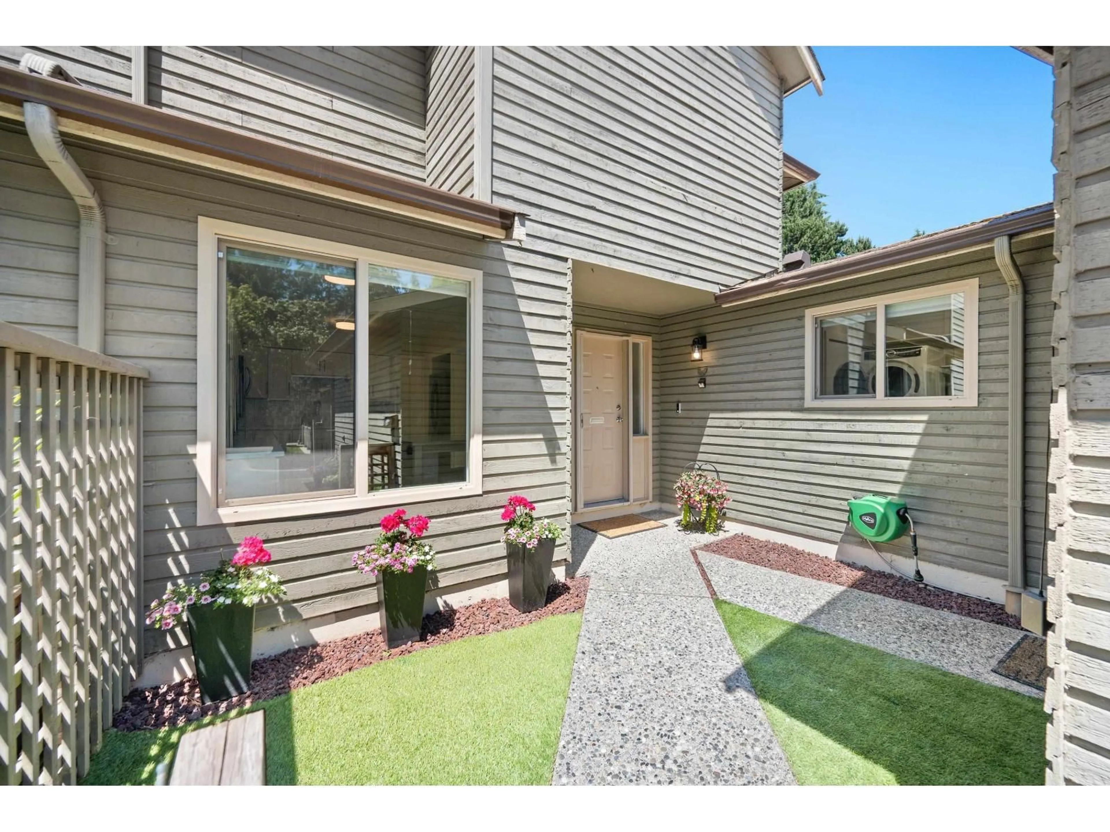 Unknown for 1774 LILAC DRIVE, Surrey British Columbia V4A5C9