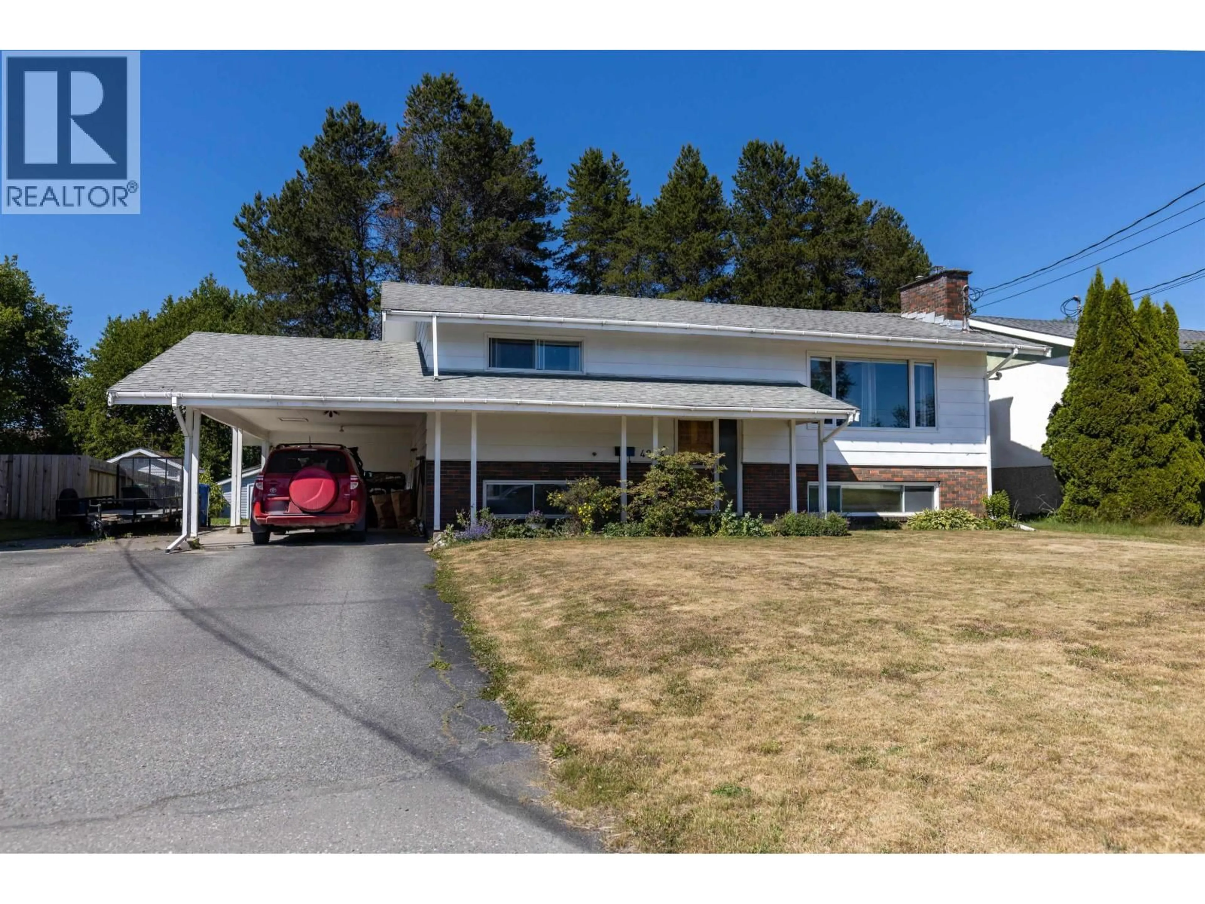 Home with vinyl exterior material, street for 4924 LAZELLE AVENUE, Terrace British Columbia V8G1T7
