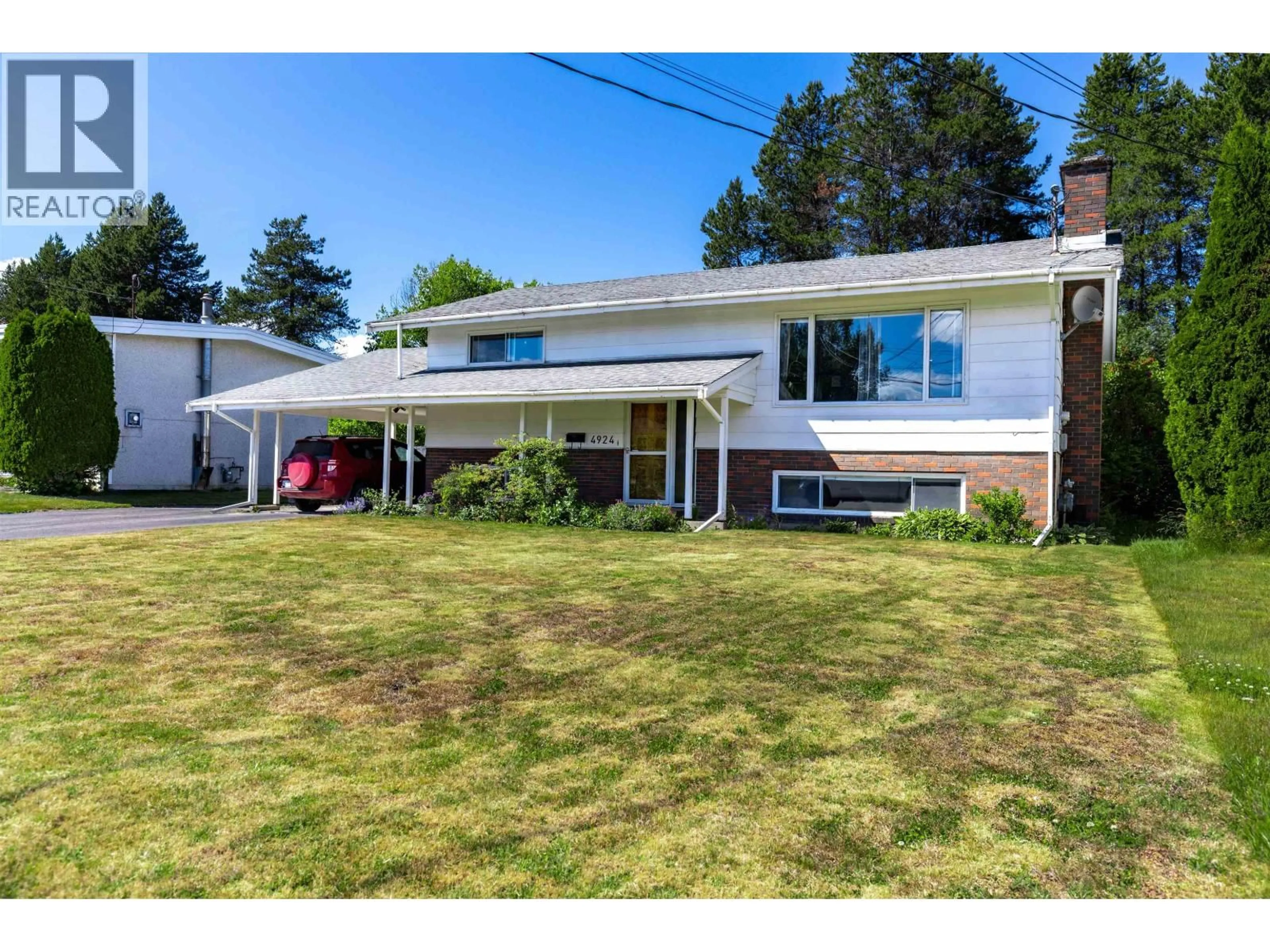 Home with vinyl exterior material, street for 4924 LAZELLE AVENUE, Terrace British Columbia V8G1T7