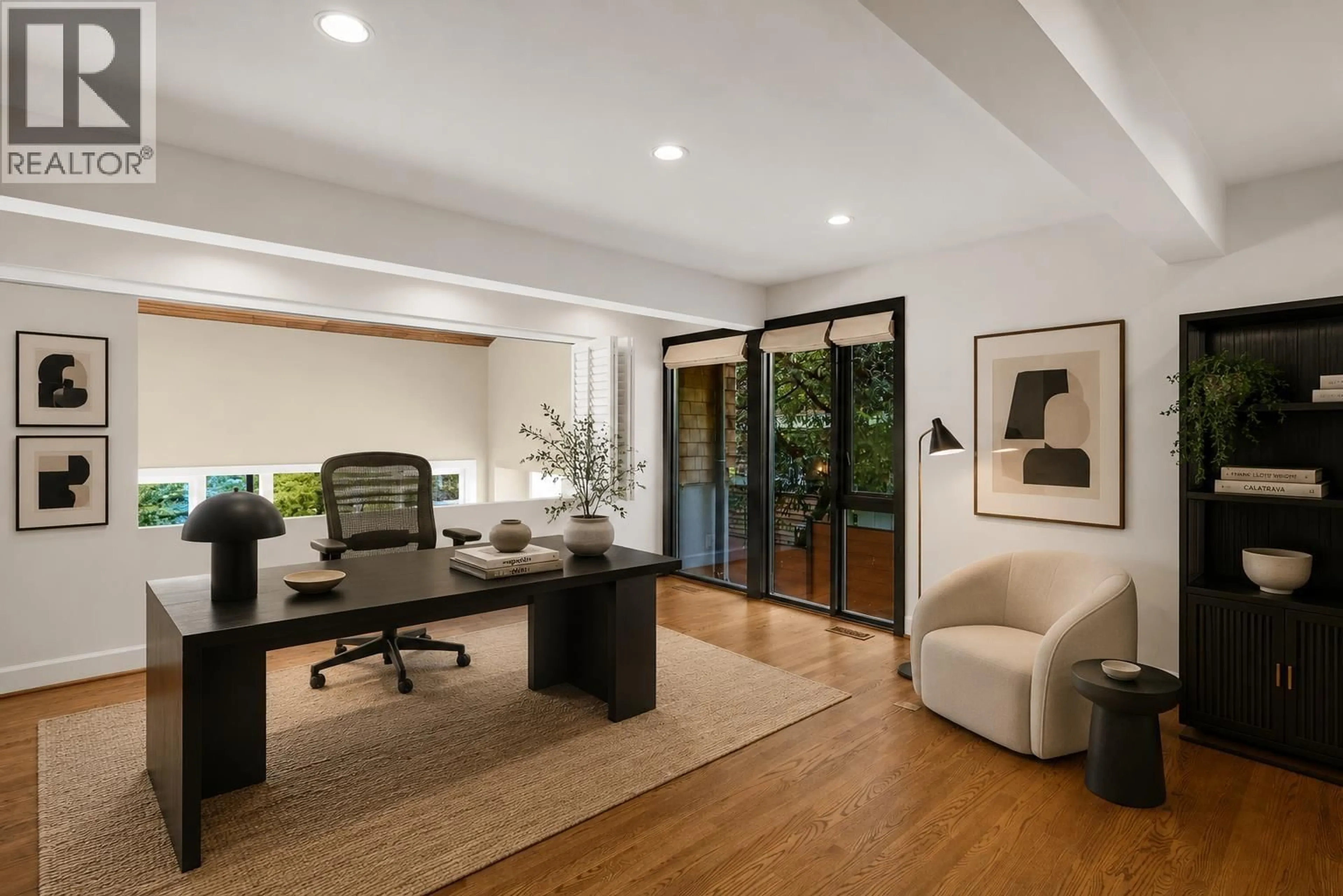 A pic of a room for 2370 QUEENS AVENUE, West Vancouver British Columbia V7V2Y6