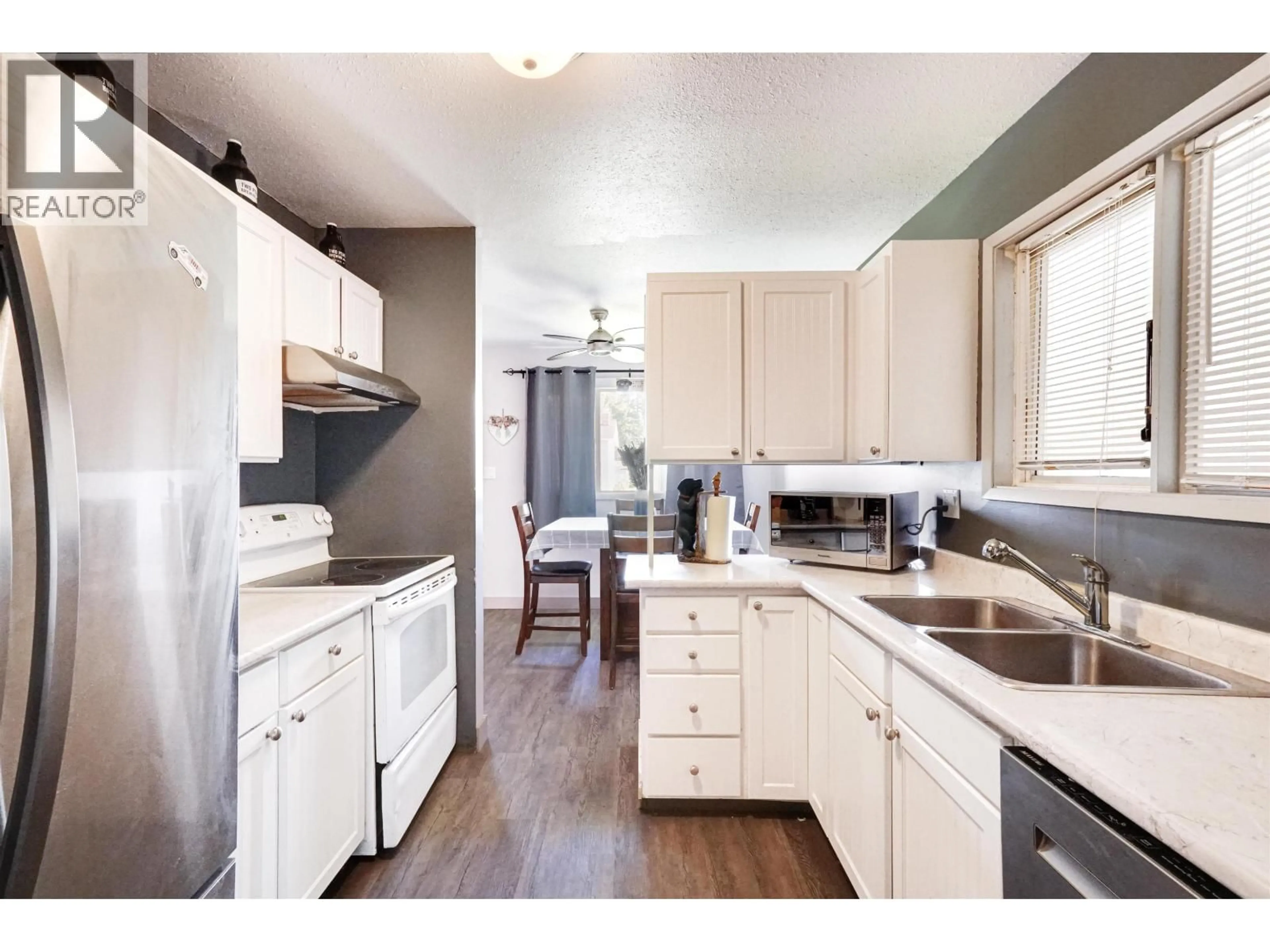 Open concept kitchen, unknown for 16 CARSWELL STREET, Kitimat British Columbia V8C1B3
