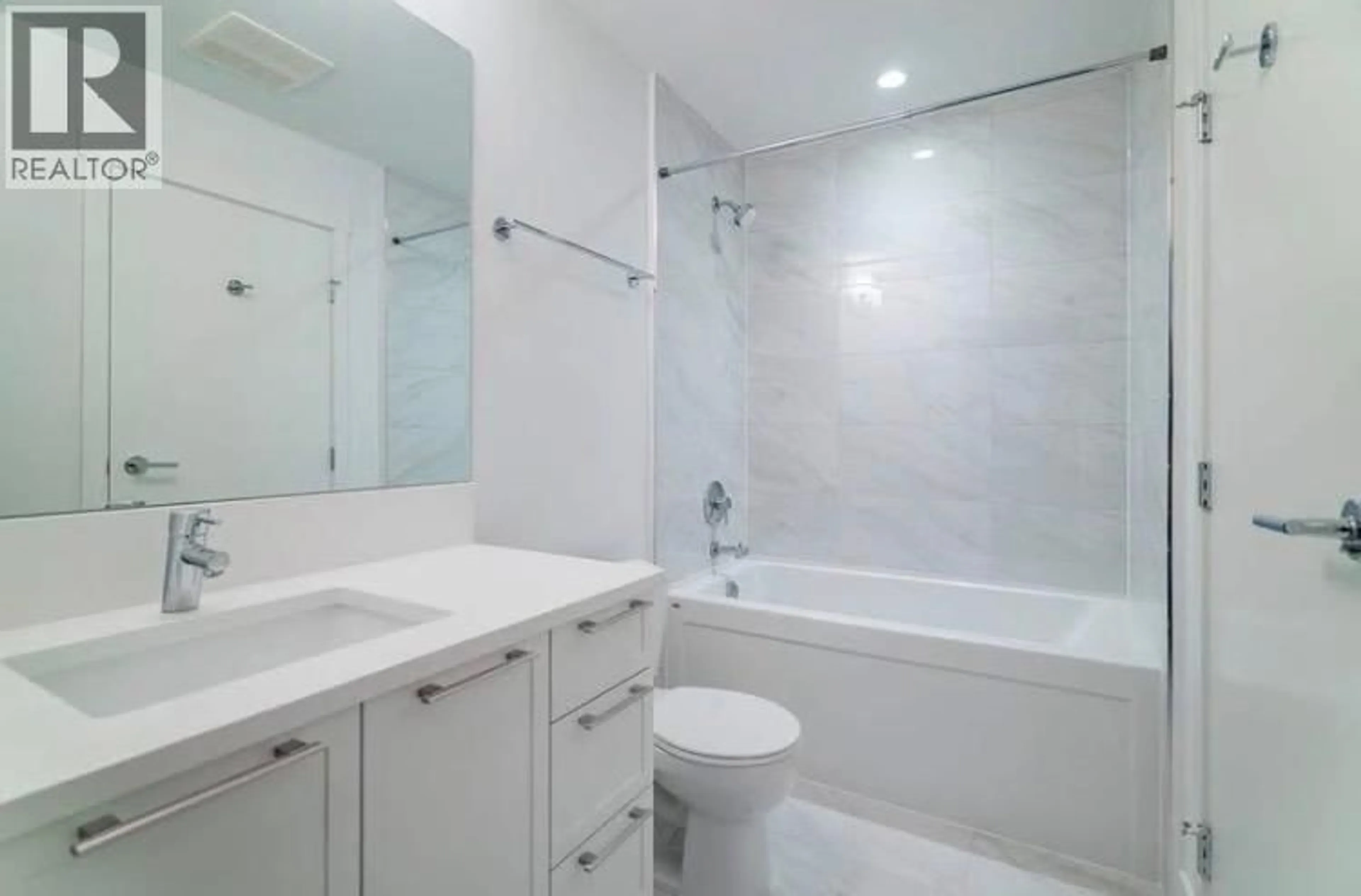 Standard bathroom, ceramic/tile floor for 103 - 2382 ATKINS AVENUE, Port Coquitlam British Columbia V3C0G7