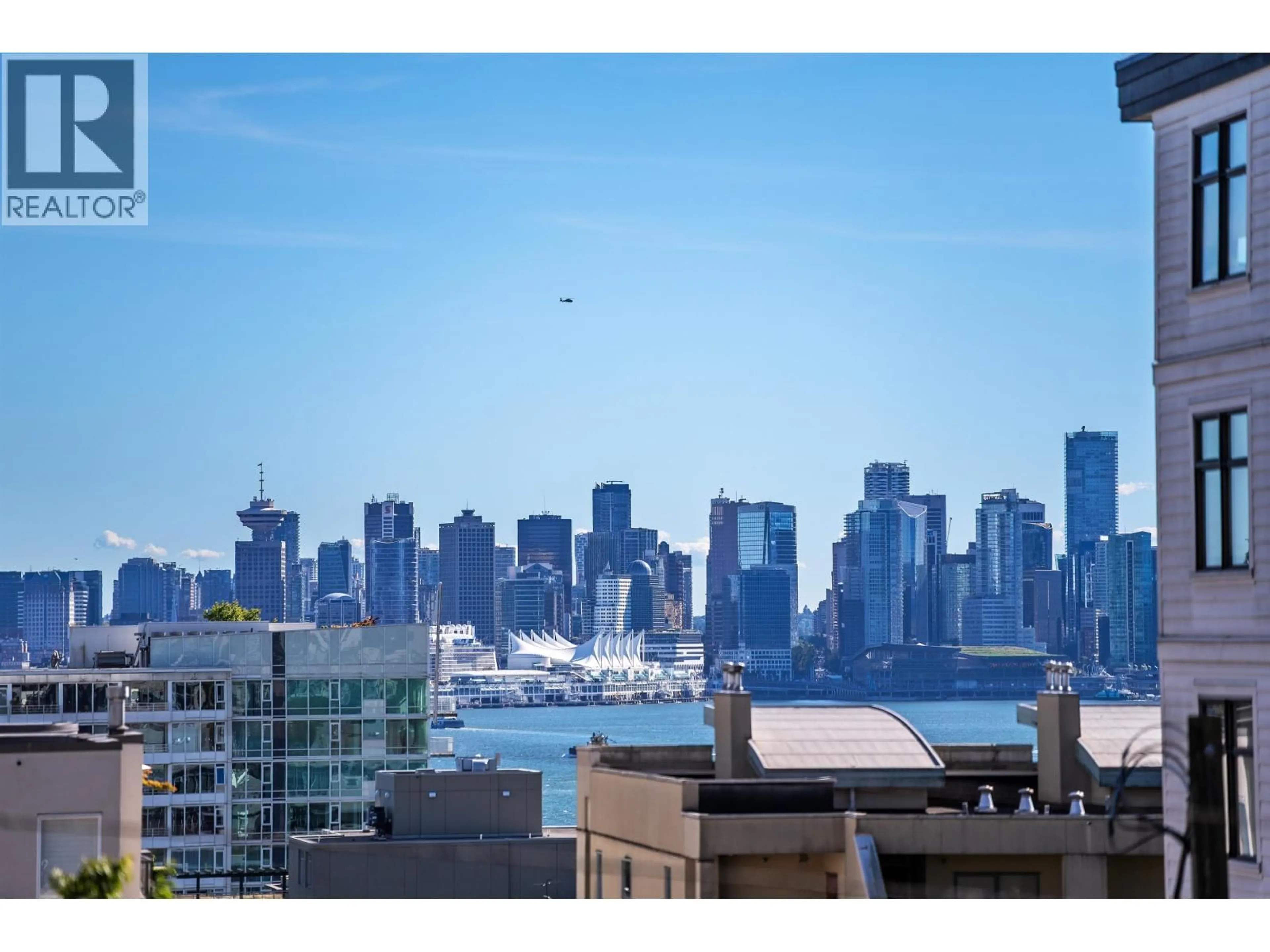 Blurry image for 301 - 122 3RD STREET, North Vancouver British Columbia V7L1E6