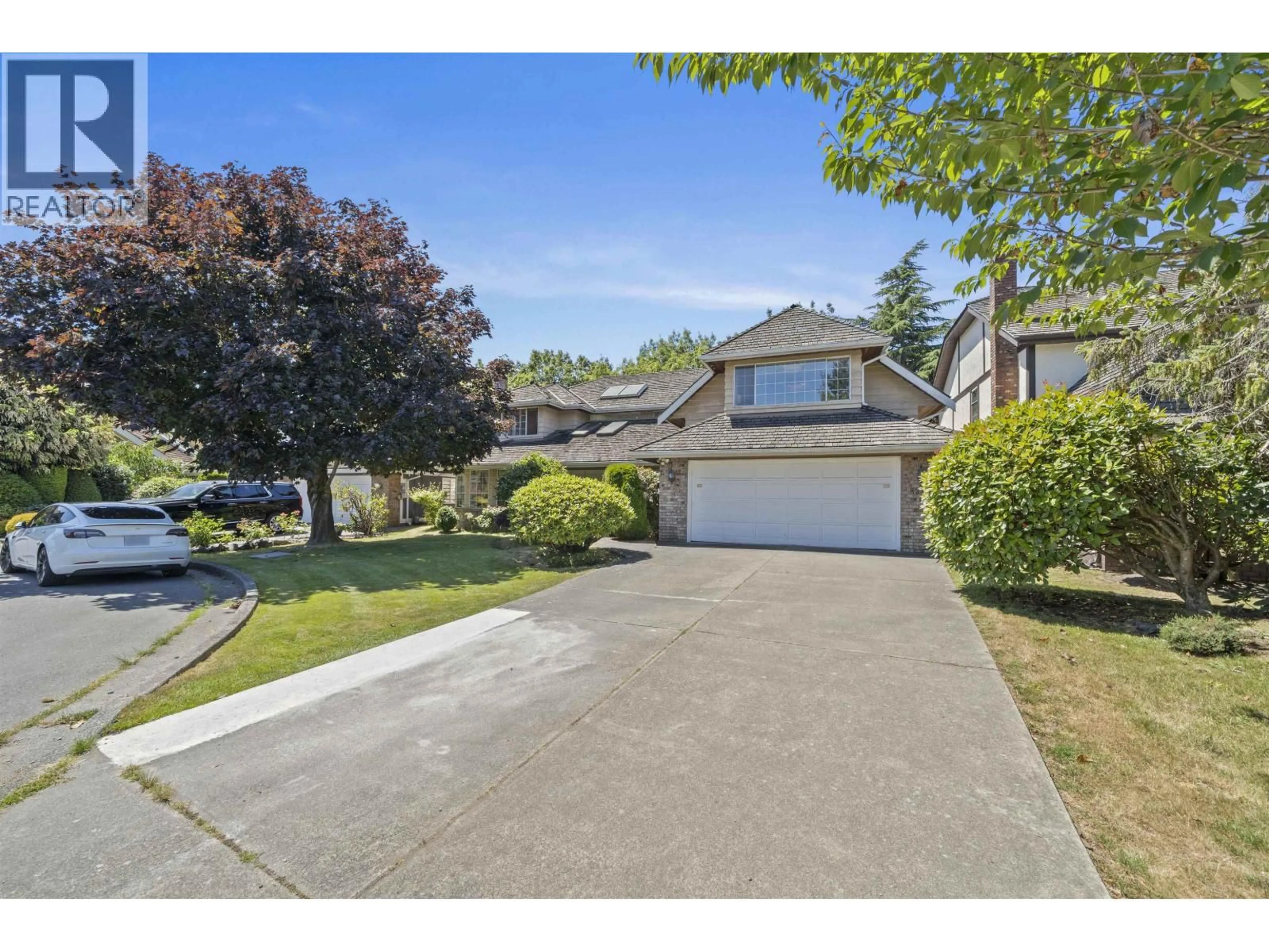 A pic from outside/outdoor area/front of a property/back of a property/a pic from drone, street for 8311 SUNNYWOOD DRIVE, Richmond British Columbia V6Y3G4