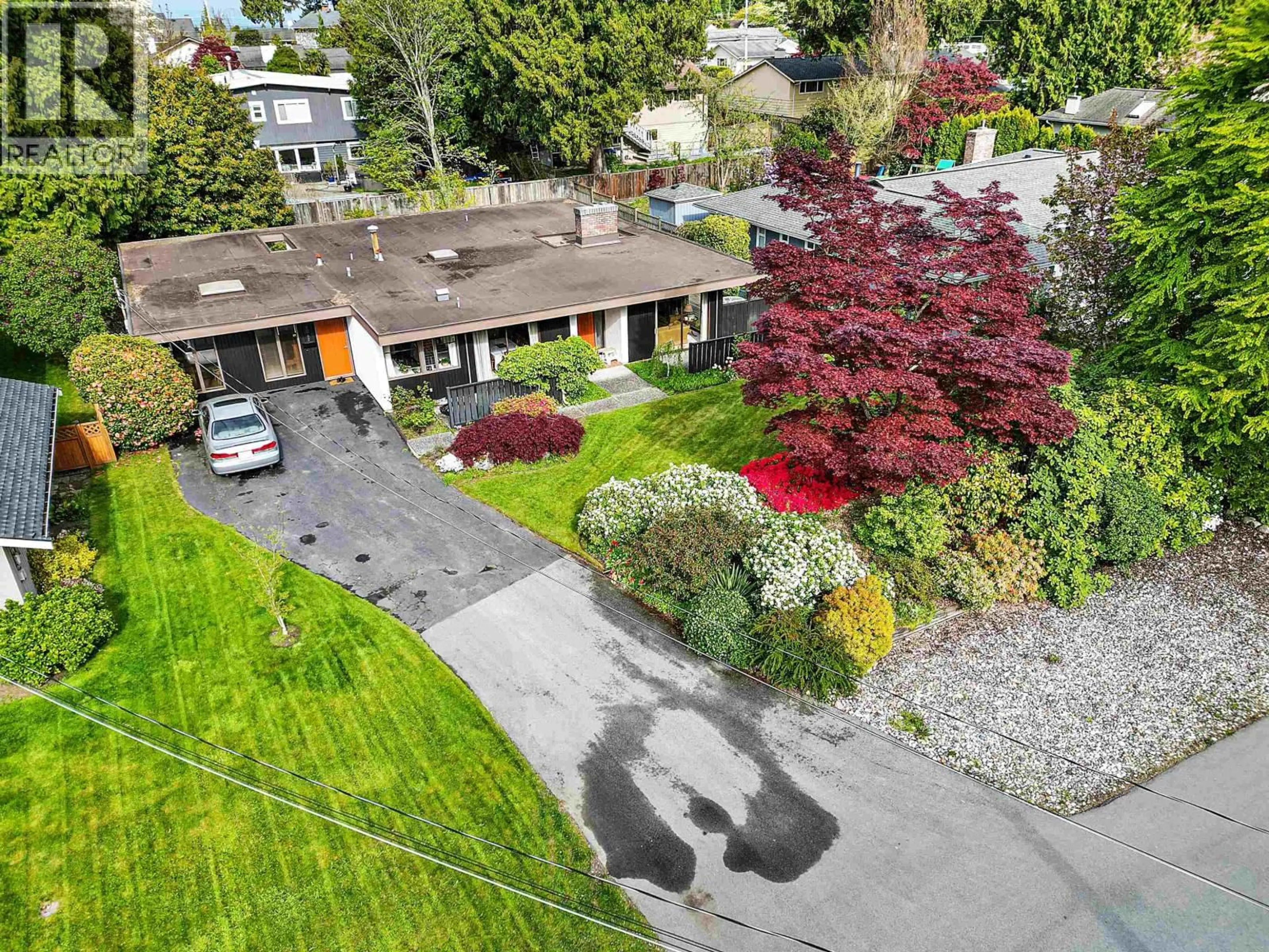 A pic from outside/outdoor area/front of a property/back of a property/a pic from drone, street for 1042 KUMA CRESCENT, Delta British Columbia V4M2K9