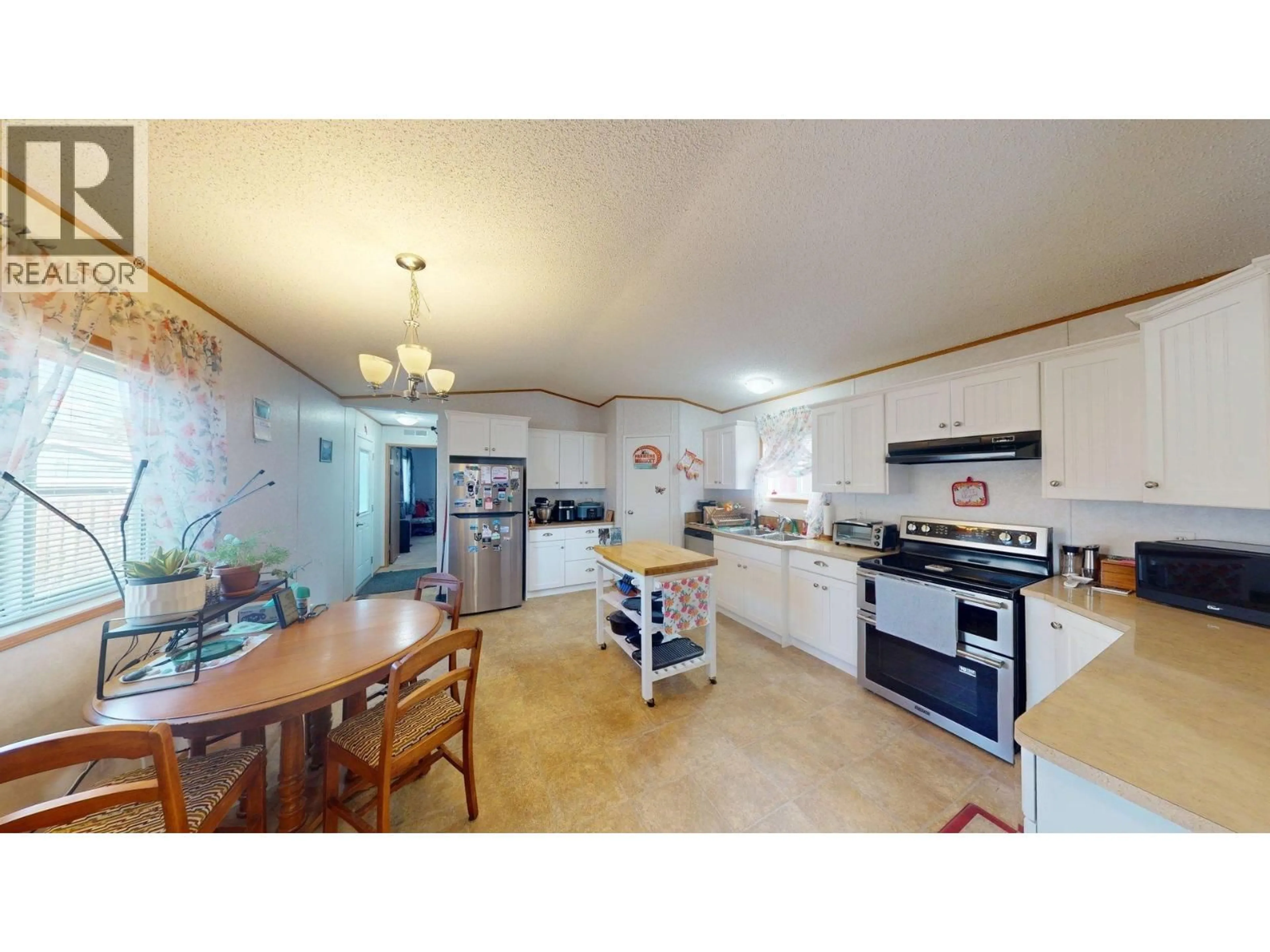 Standard kitchen, unknown for 8521 79A STREET, Fort St. John British Columbia V1J0H7