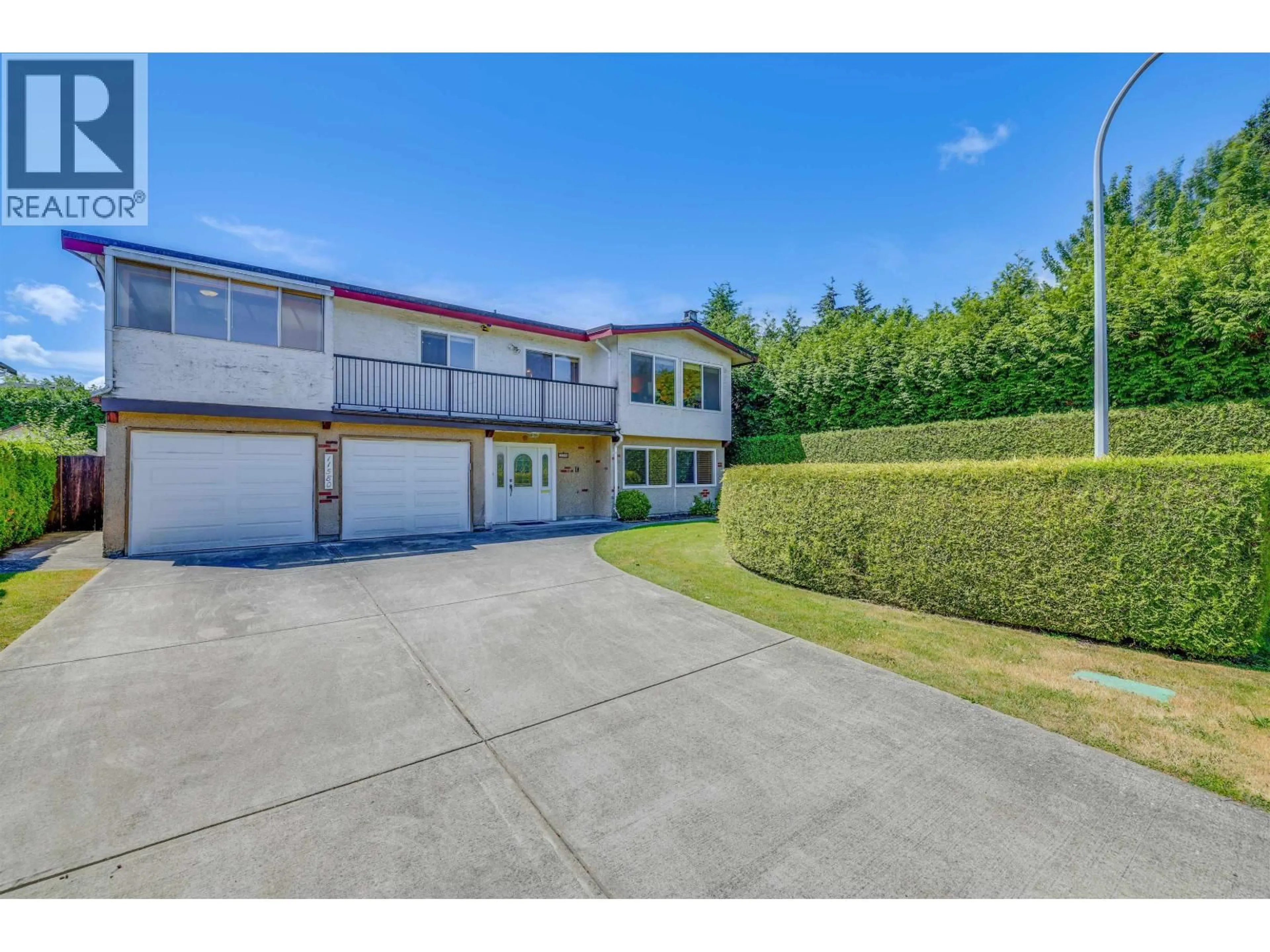 A pic from outside/outdoor area/front of a property/back of a property/a pic from drone, street for 11580 SEAHURST ROAD, Richmond British Columbia V7A3P2