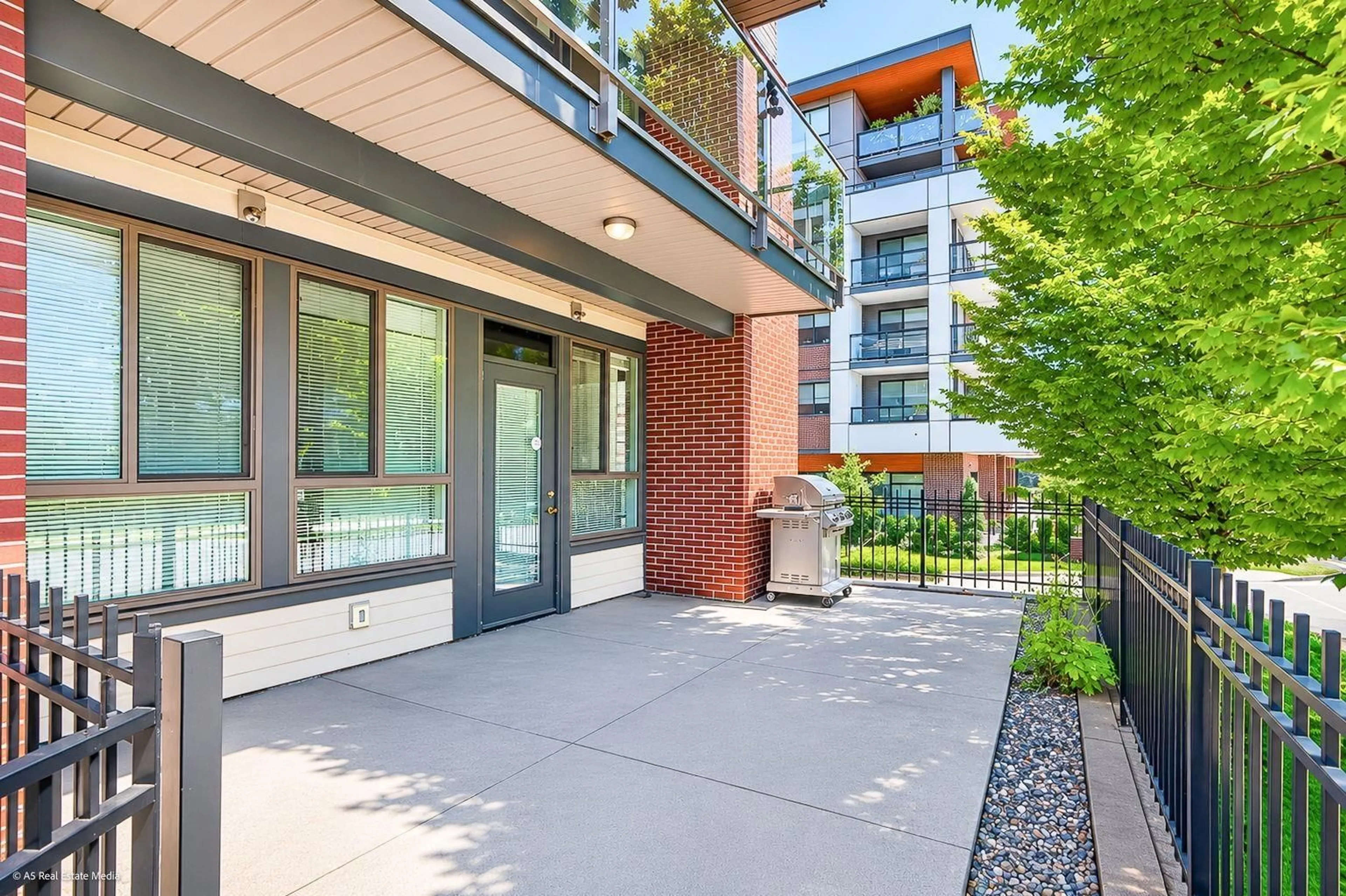 Patio, street for 111 - 3080 GLADWIN ROAD, Abbotsford British Columbia V2T0G3