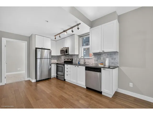 111 - 3080 GLADWIN ROAD, Abbotsford 5